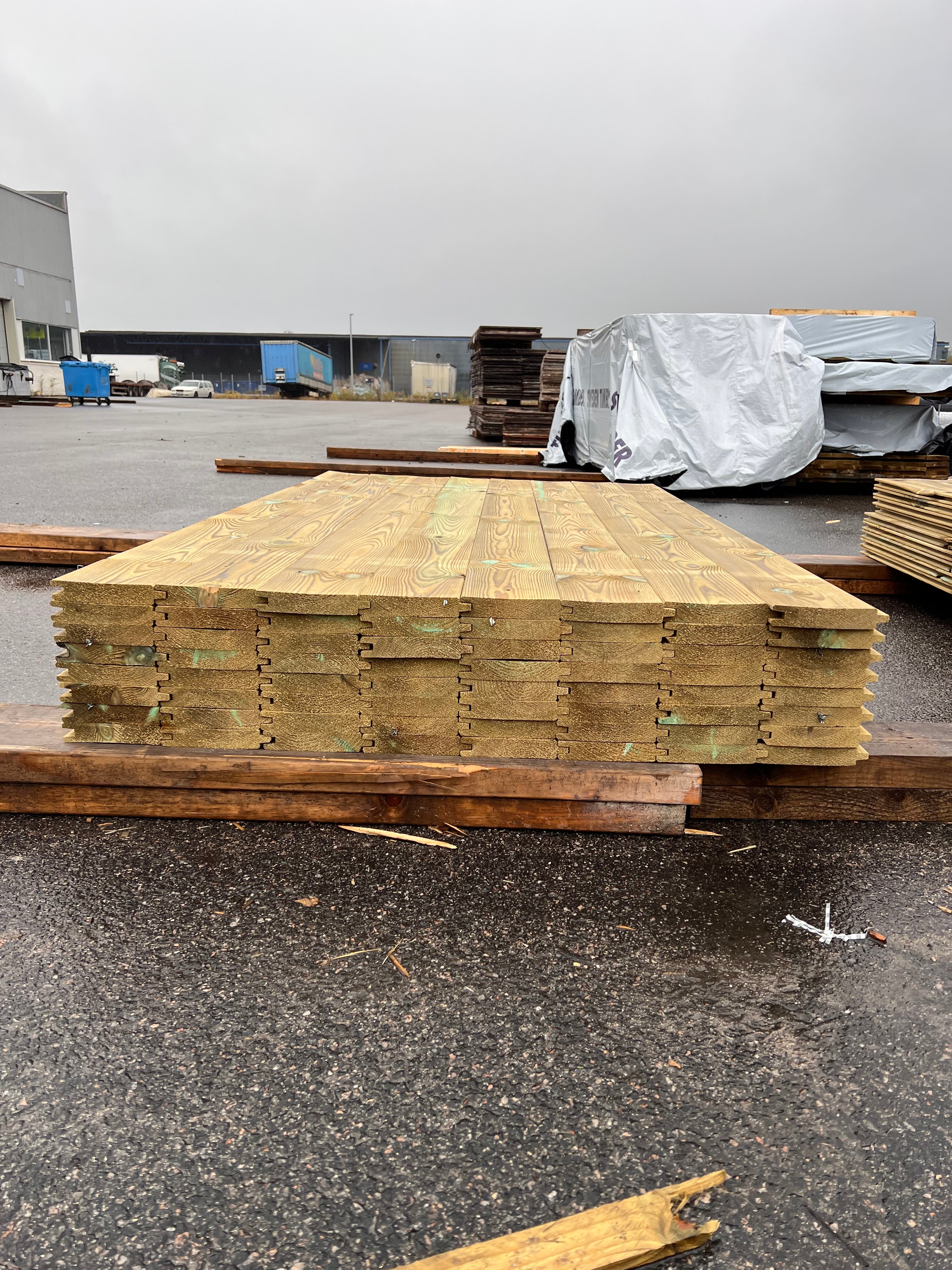 Paket Panel Spontad 27x145mm – 64 st 2.0m Tryckimpregnerad B-sort