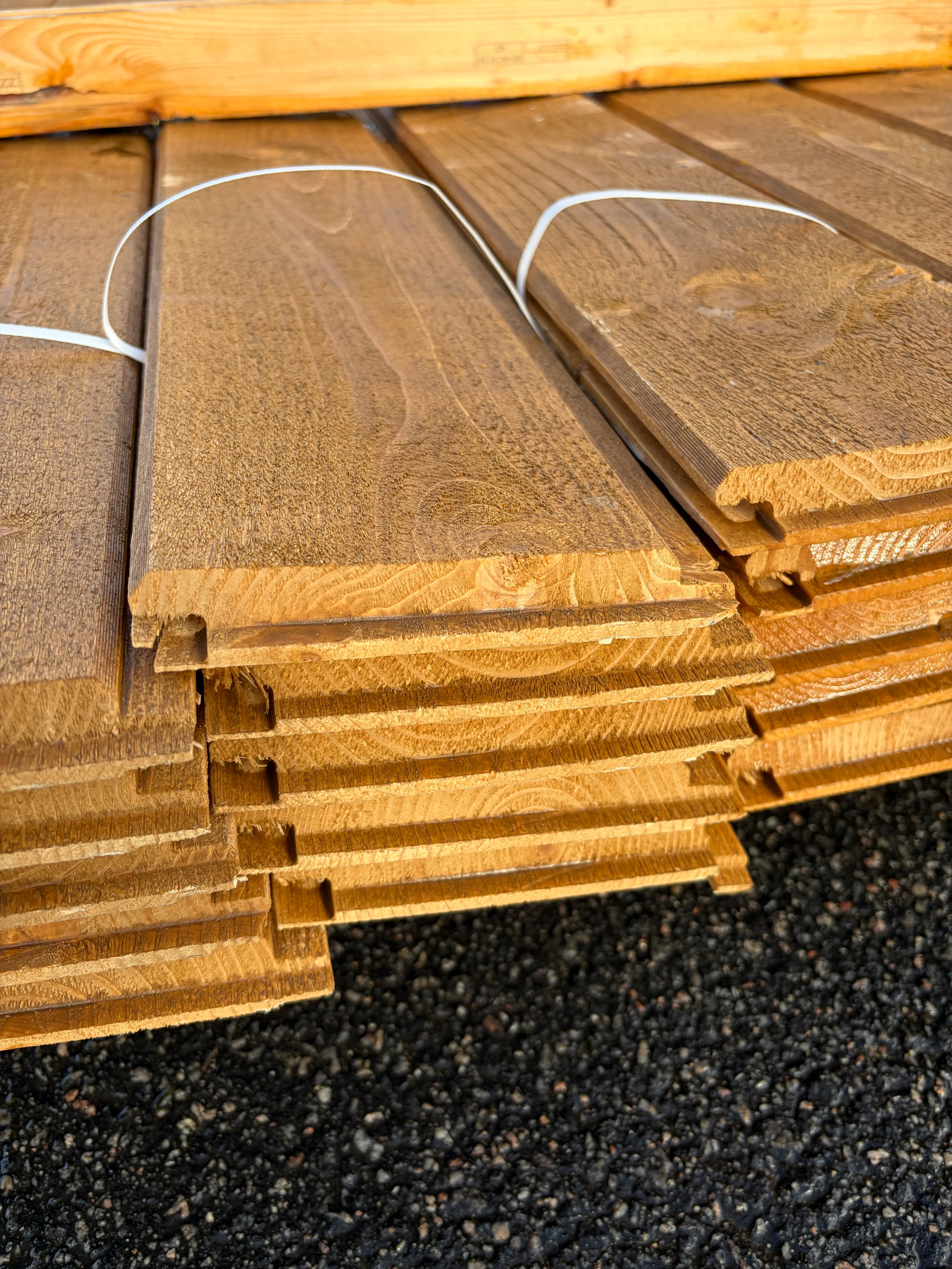 Paket Dubbelfas Ändspont 22x145mm – 30 st (4,5 m, Gran, Lasyr Alcro 324 Murkla)