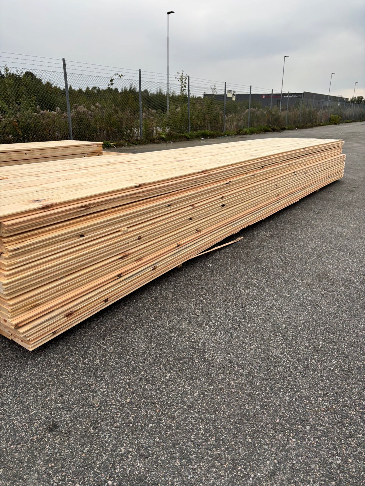 Paket Spontade Furu Brädor 27x145mm 5,40m – 152st (Andra Sortering)