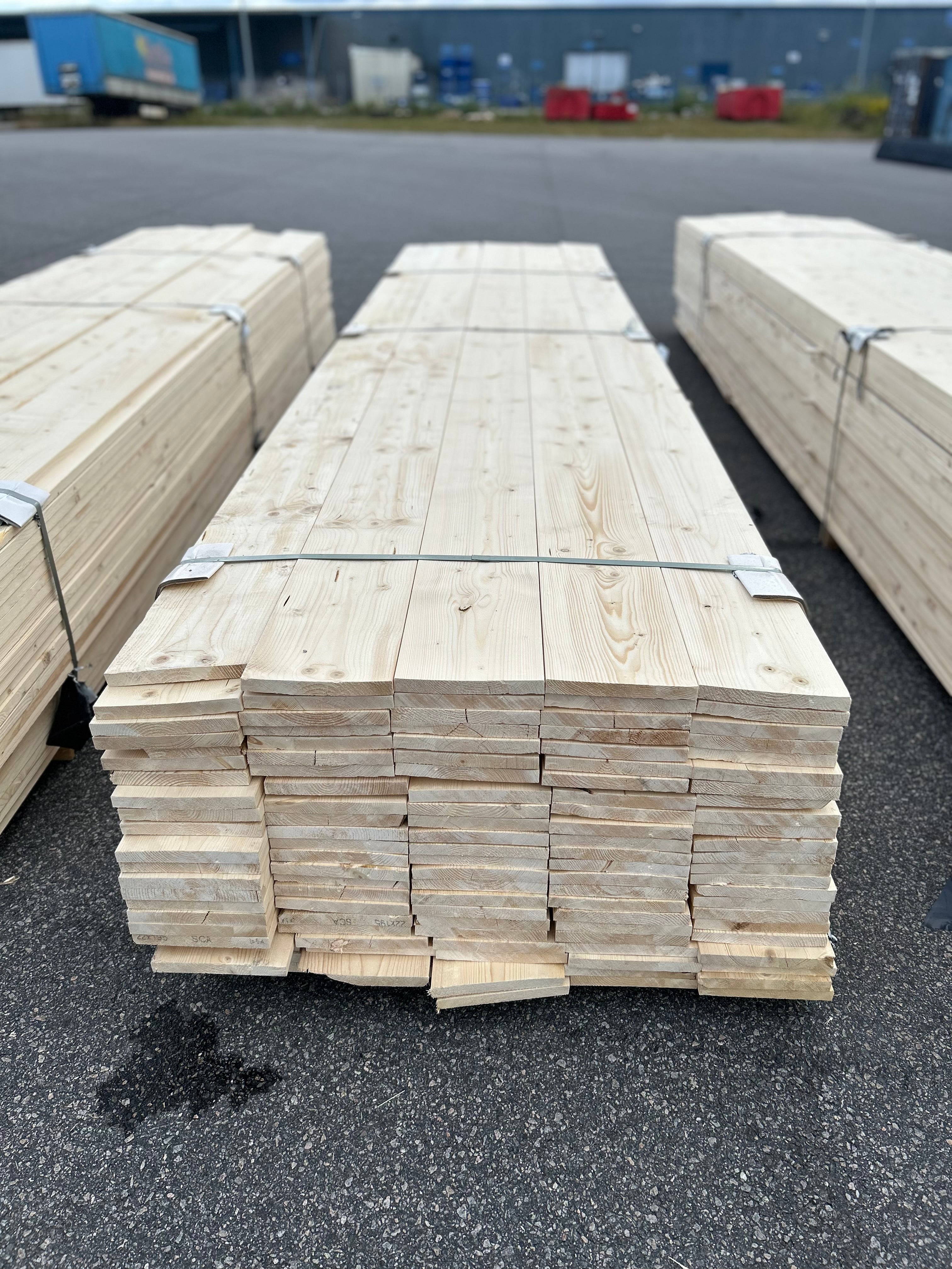 Paket Finsågad Panel 22x195mm 112st 4.20–5.40m – Andra sortering