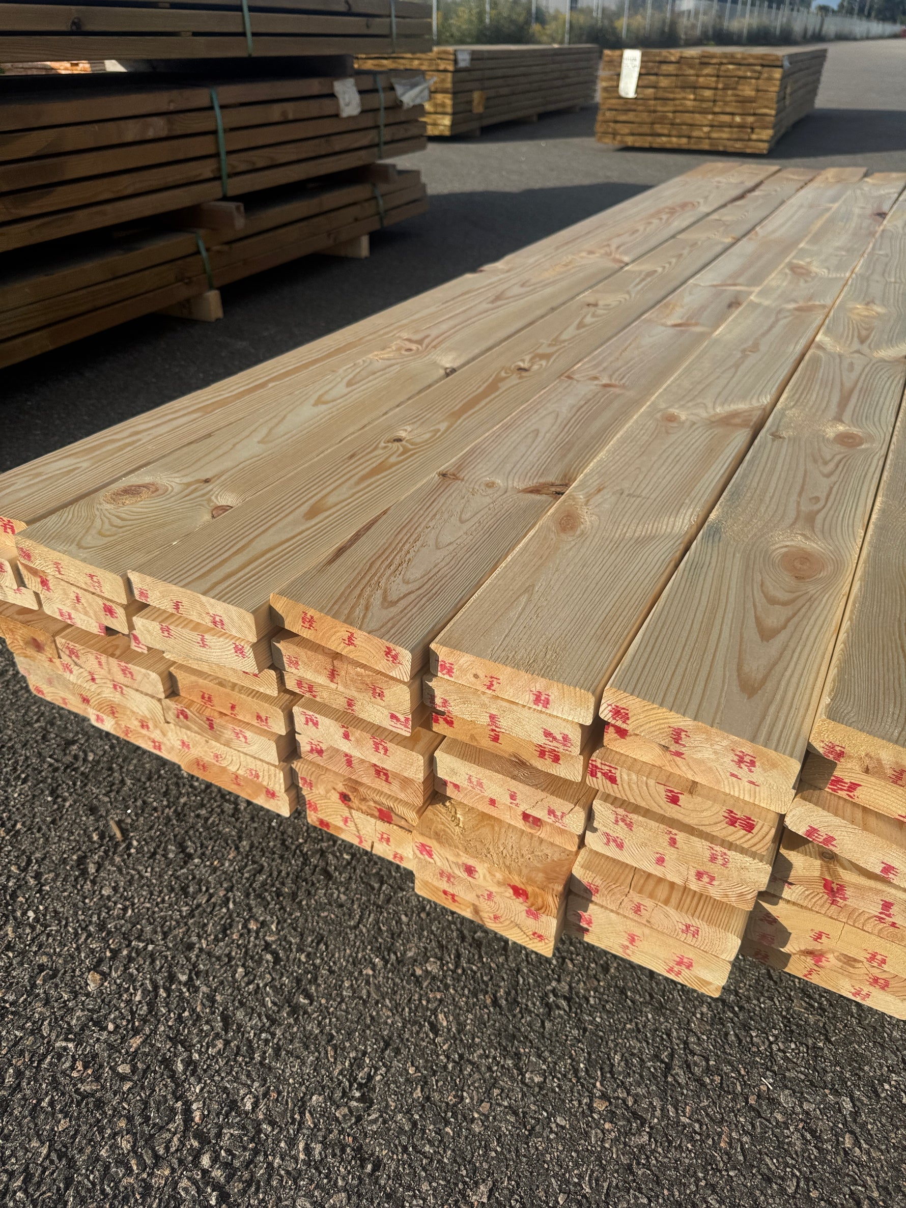 Paket Hyvlad 28x120 – 71st – 2.70–3.00 m – ANDRASORTERING