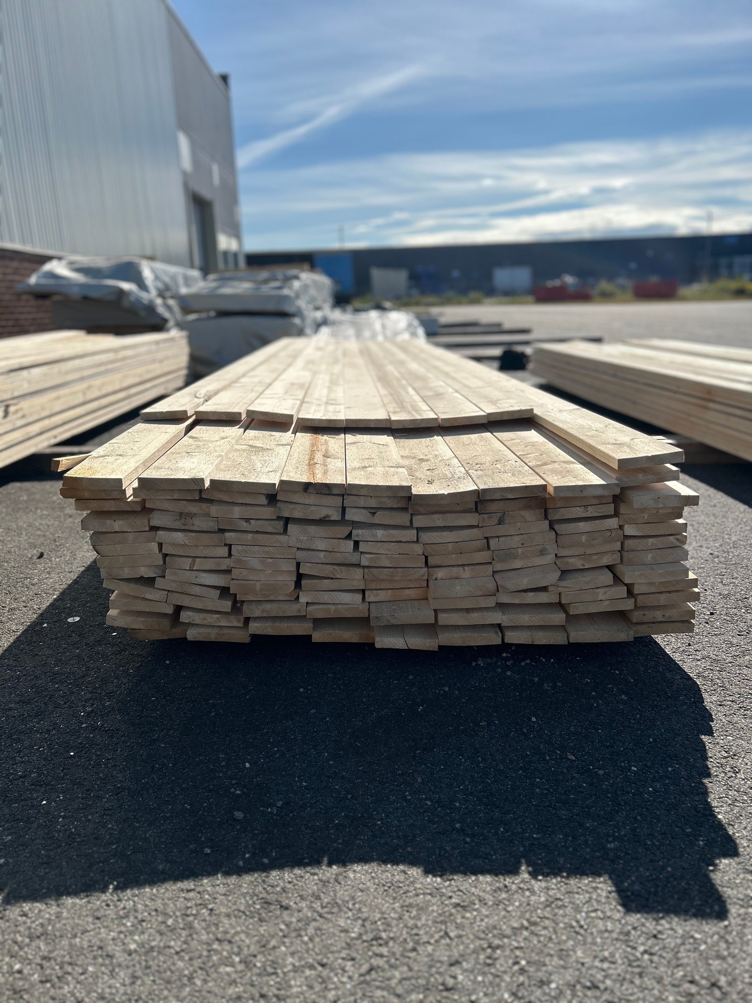 Paket Finsågad Panel 22x120mm 112st 4.80–5.40m – Andra sortering
