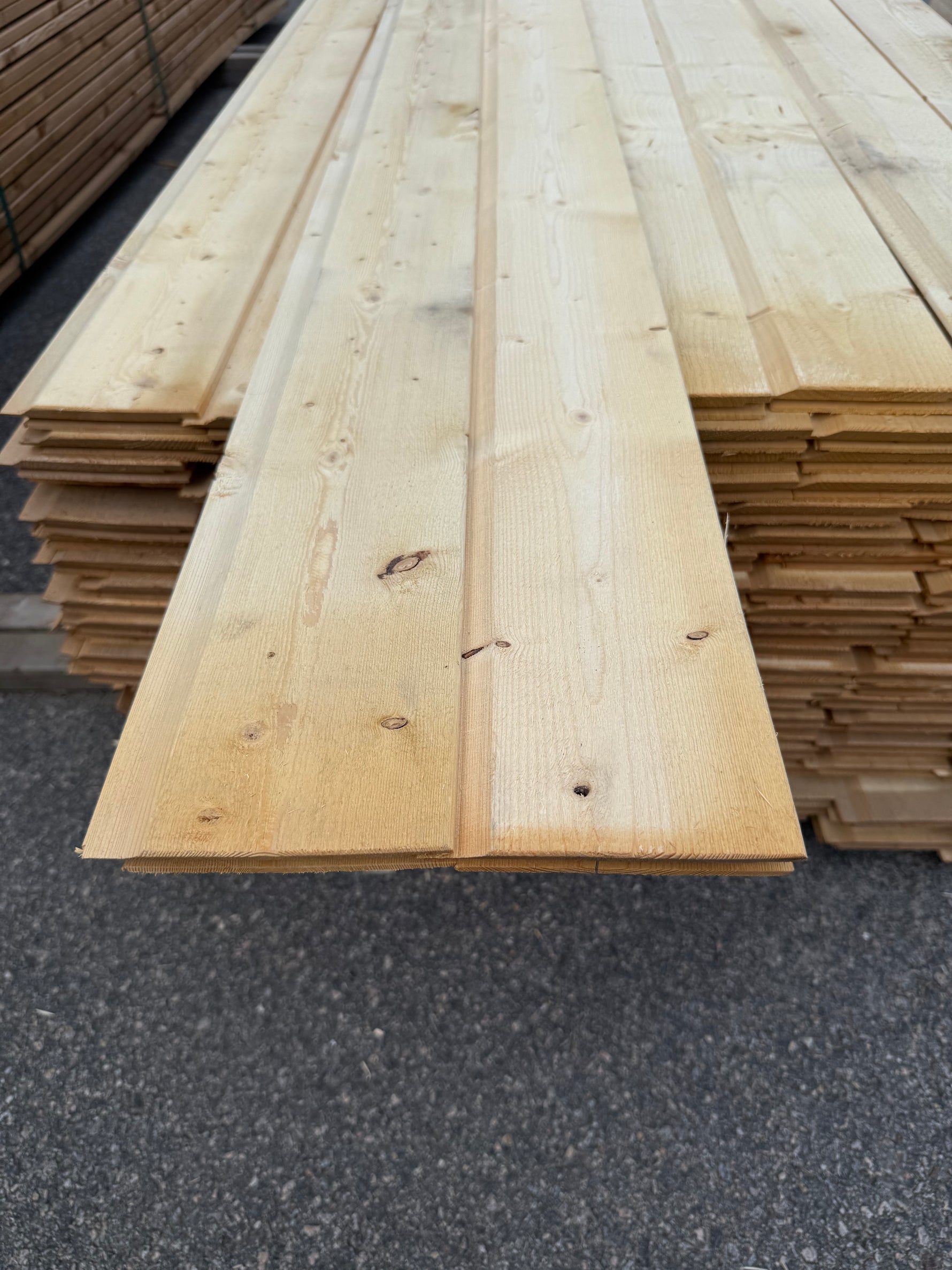 Paket Ytterpanel Enkelfas Ändspont 22x145mm, 175st 3,30m