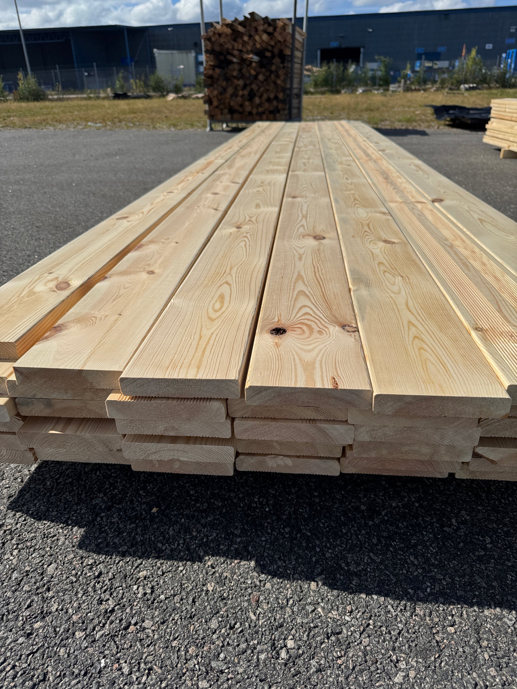 Paket Rillad 28x145 – 42st – 4.80 m – ANDRASORTERING
