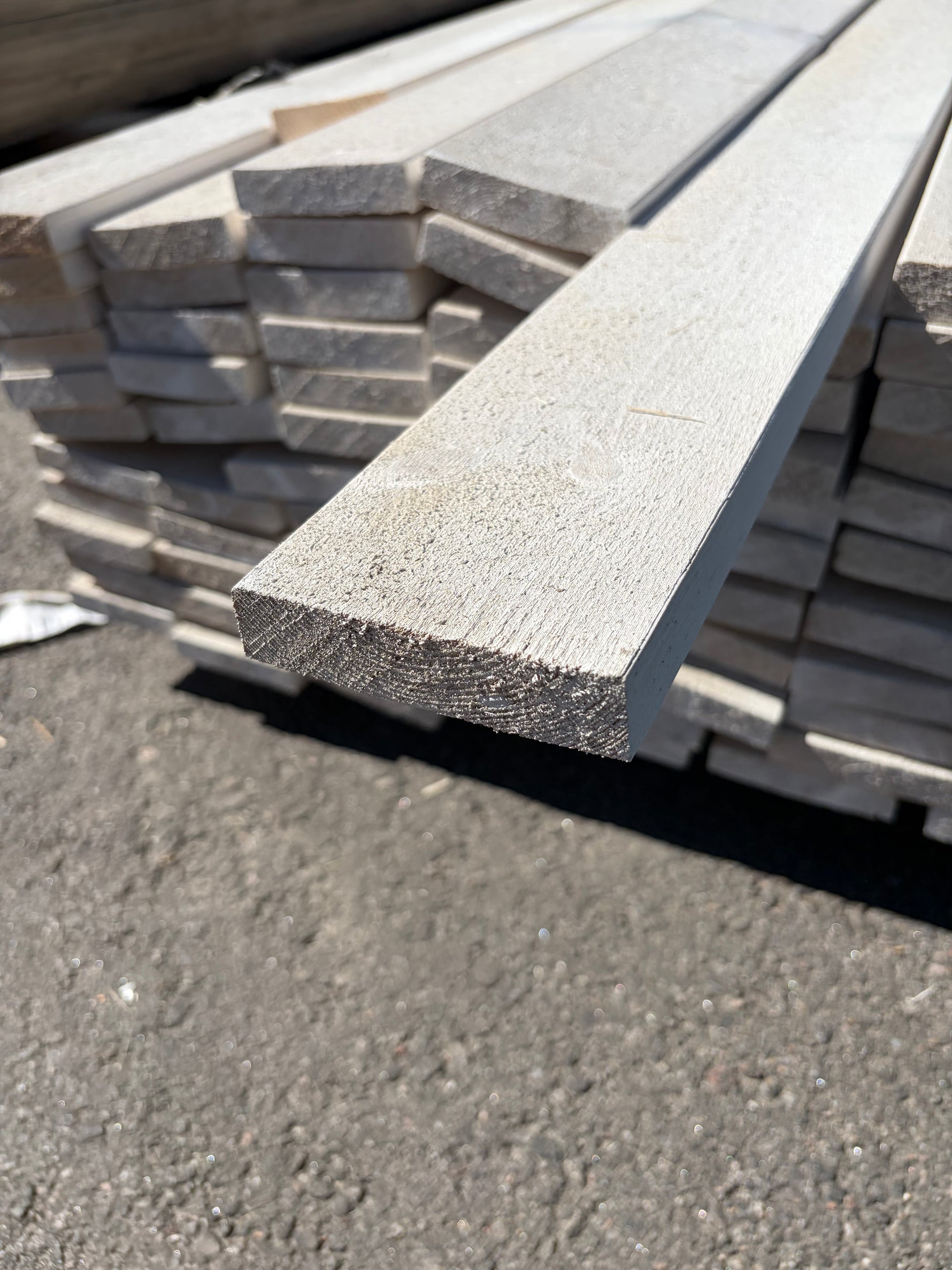 Paket Finsågade Brädor 22x95mm, 120st 5.20-5.40m Mellanstruken