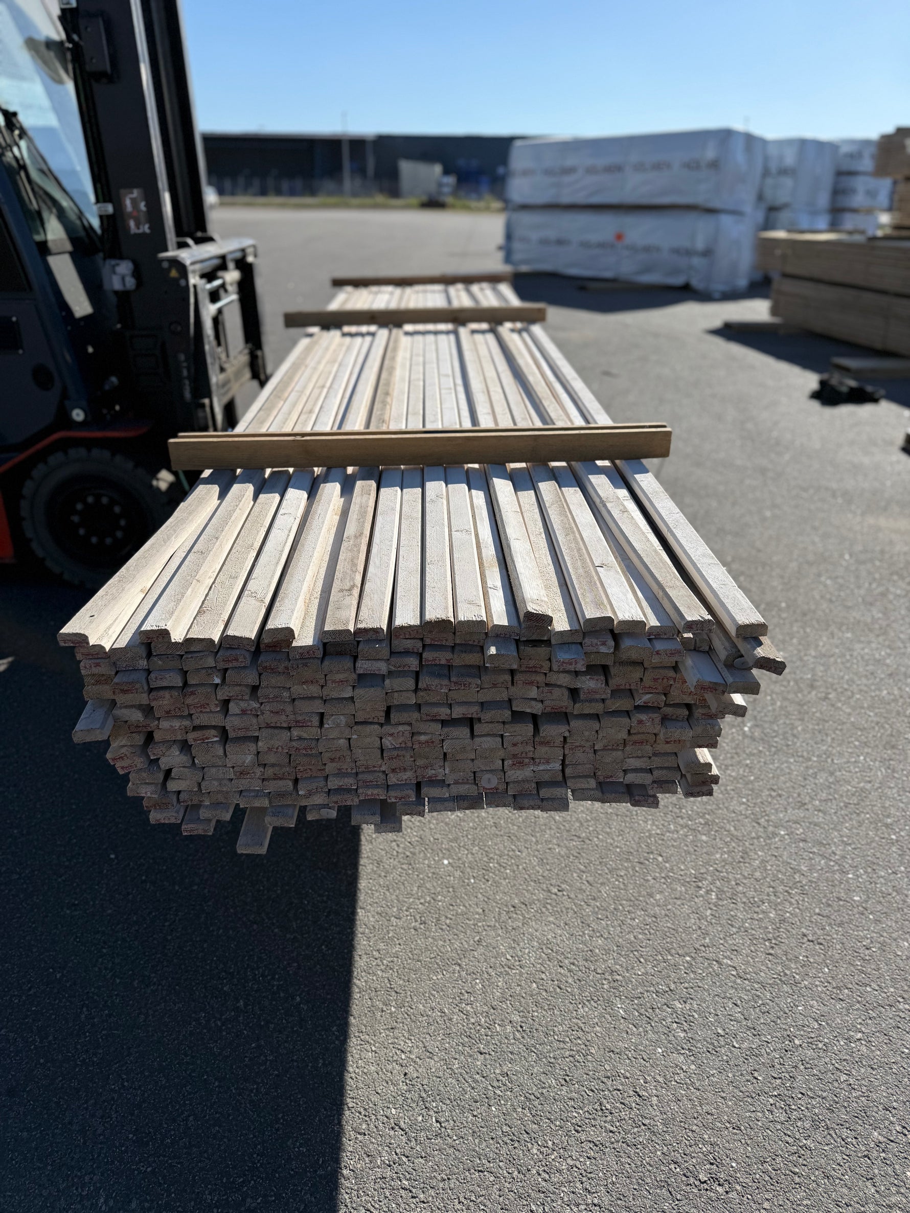 Paket lockläkt 22x45mm, 247st 4.80m- Grundmålad