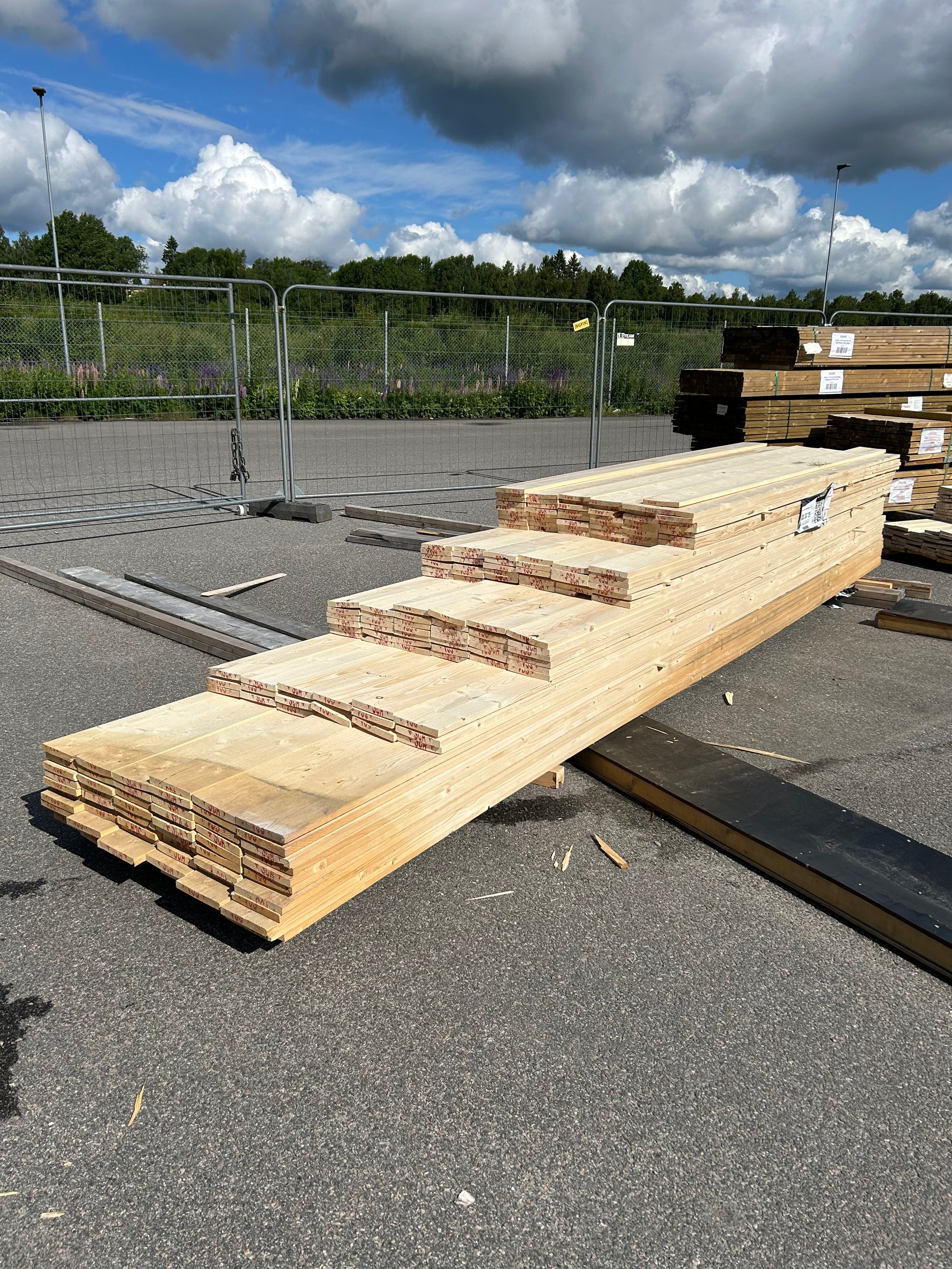 Paket Finsågade Brädor 22x170mm, 200st 3,00–5,40m (Andra sortering)