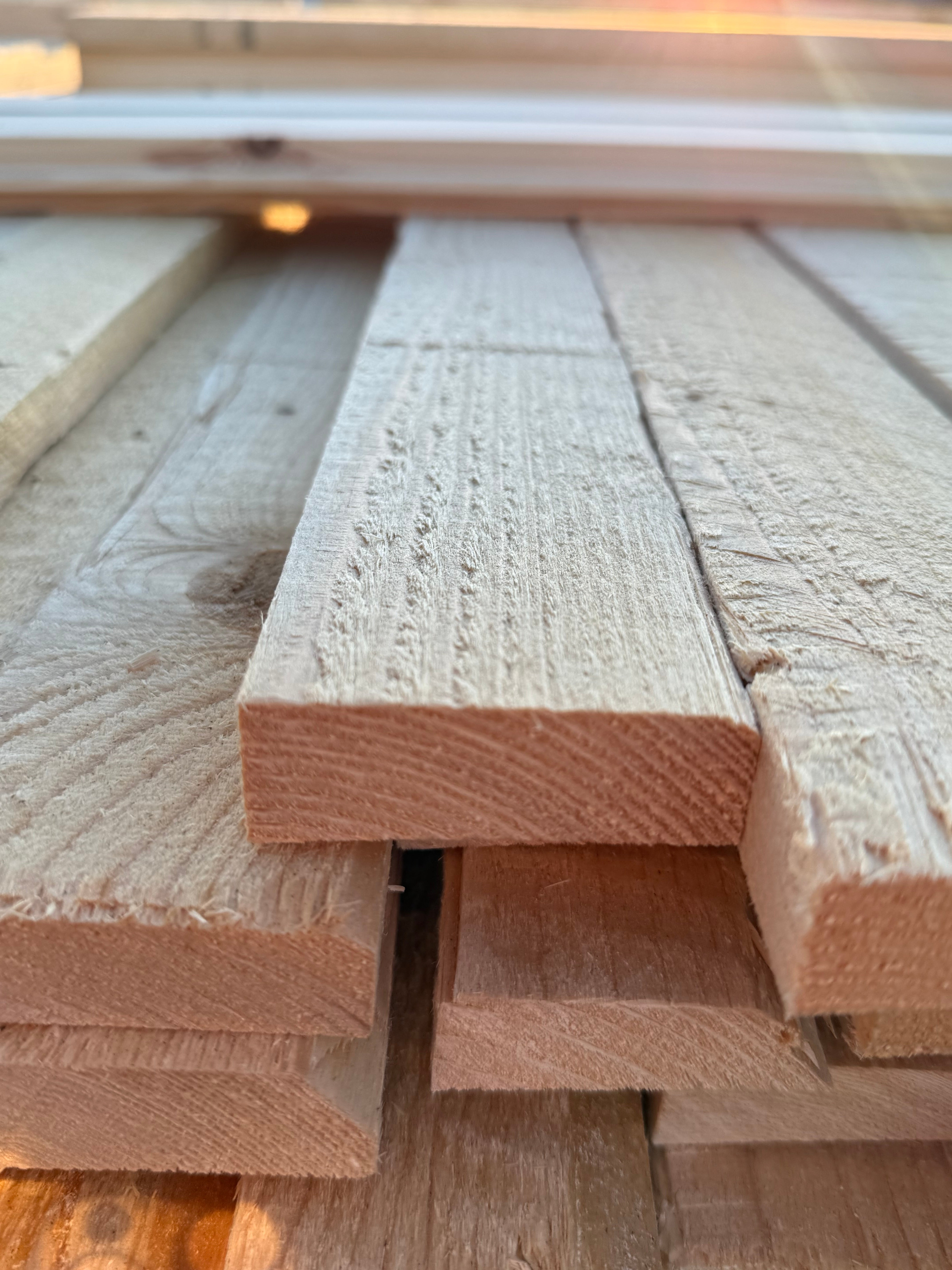 Paket Brädor 19x63mm – 119 st (4,20 m, gran, ohyvlad/råsågad)