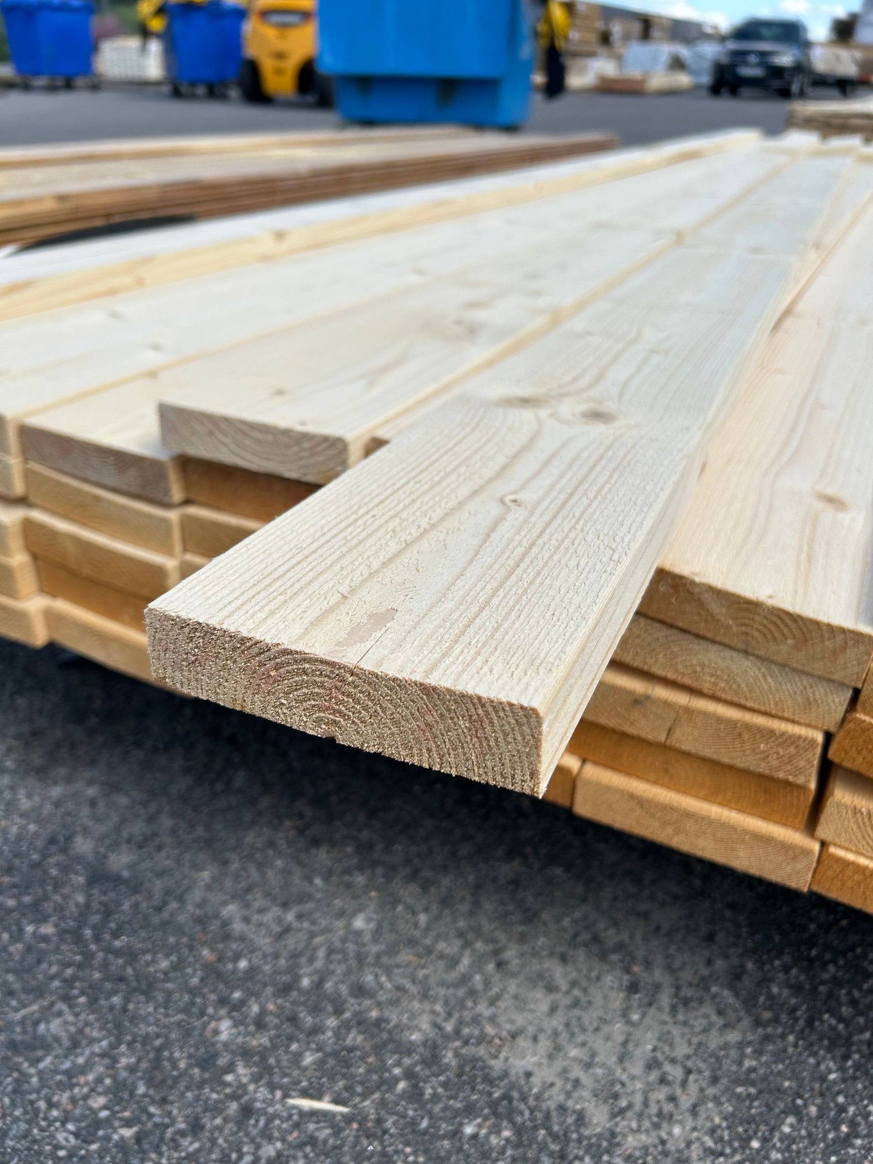 Paket Finsågade Brädor 28x120mm 4,20m 50st Obehandlade