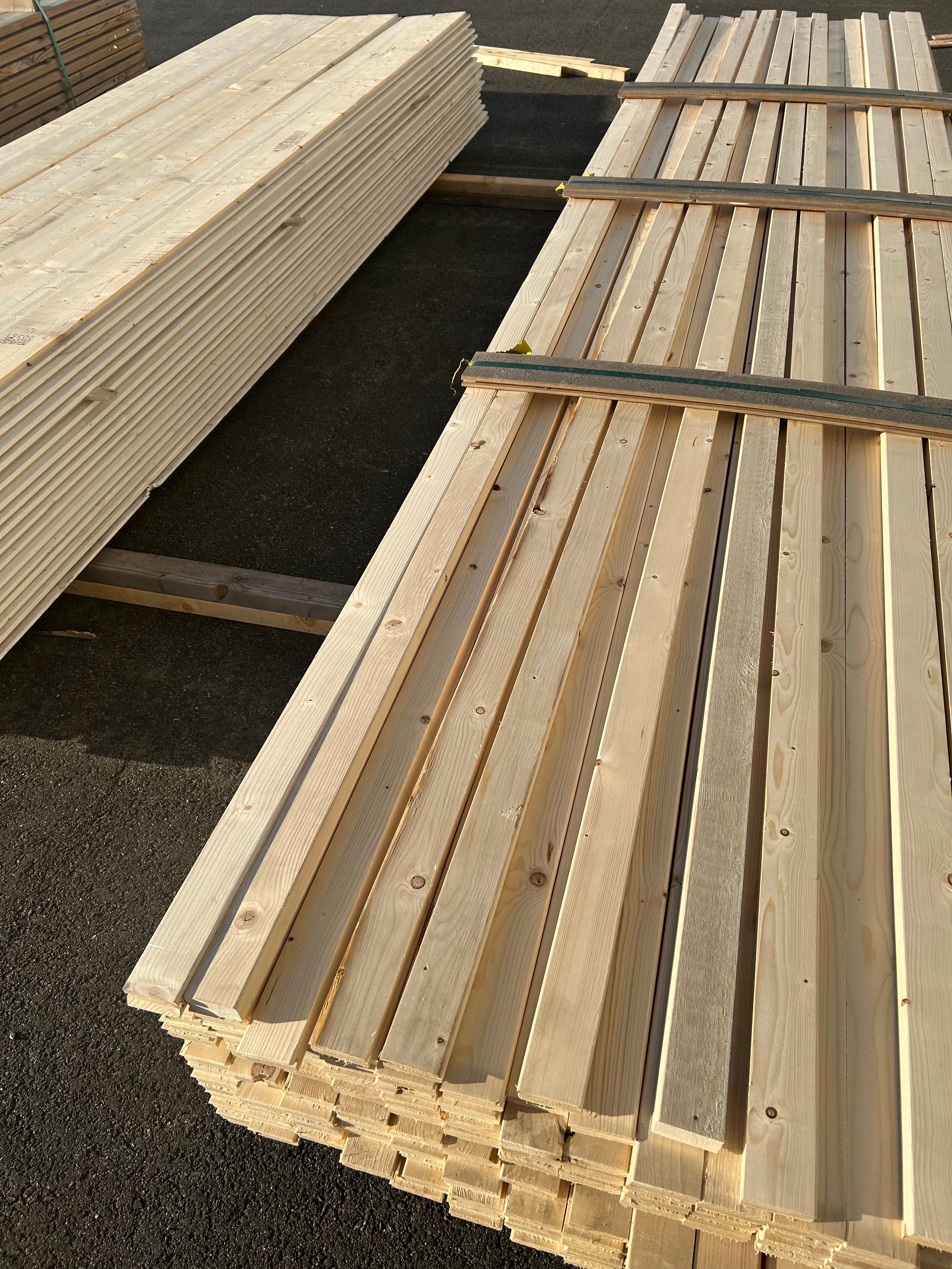 Paket Glespanel 28x60 – 200st (4.50 m) – Ändspontad – Obehandlad