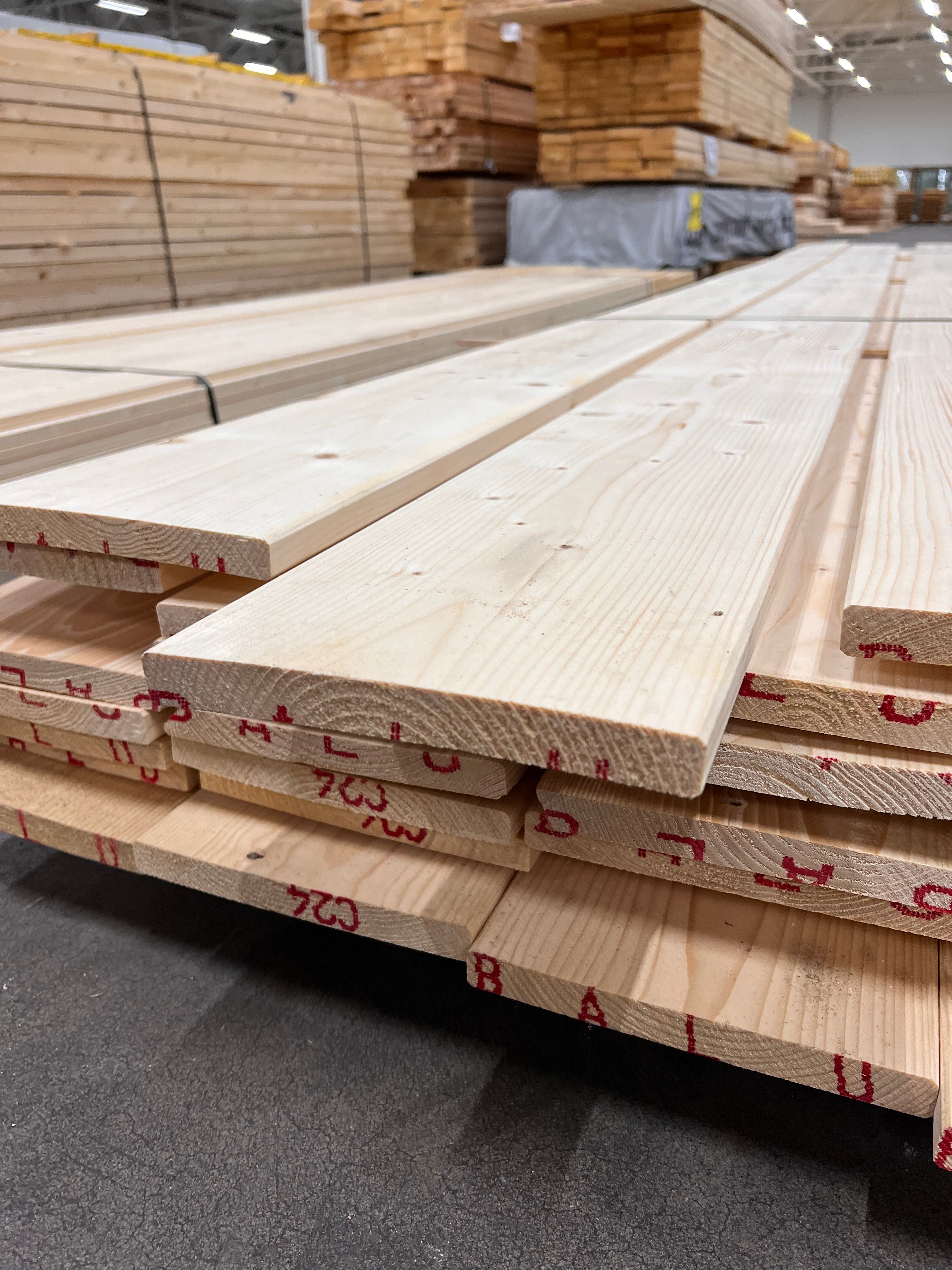 Paket Brädor Runtomhyvlat 20,3x194mm – 34 st (4,50–5,10 m, Utskott, Gran)