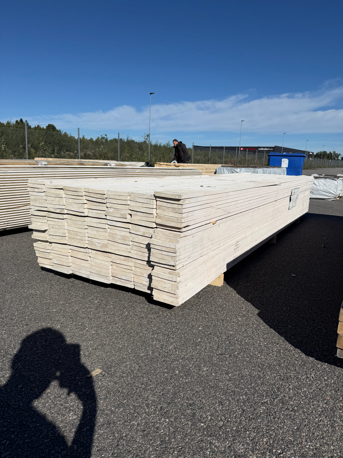 Paket Finsågade Brädor 22x145mm 3,90m 163st Grundmålade