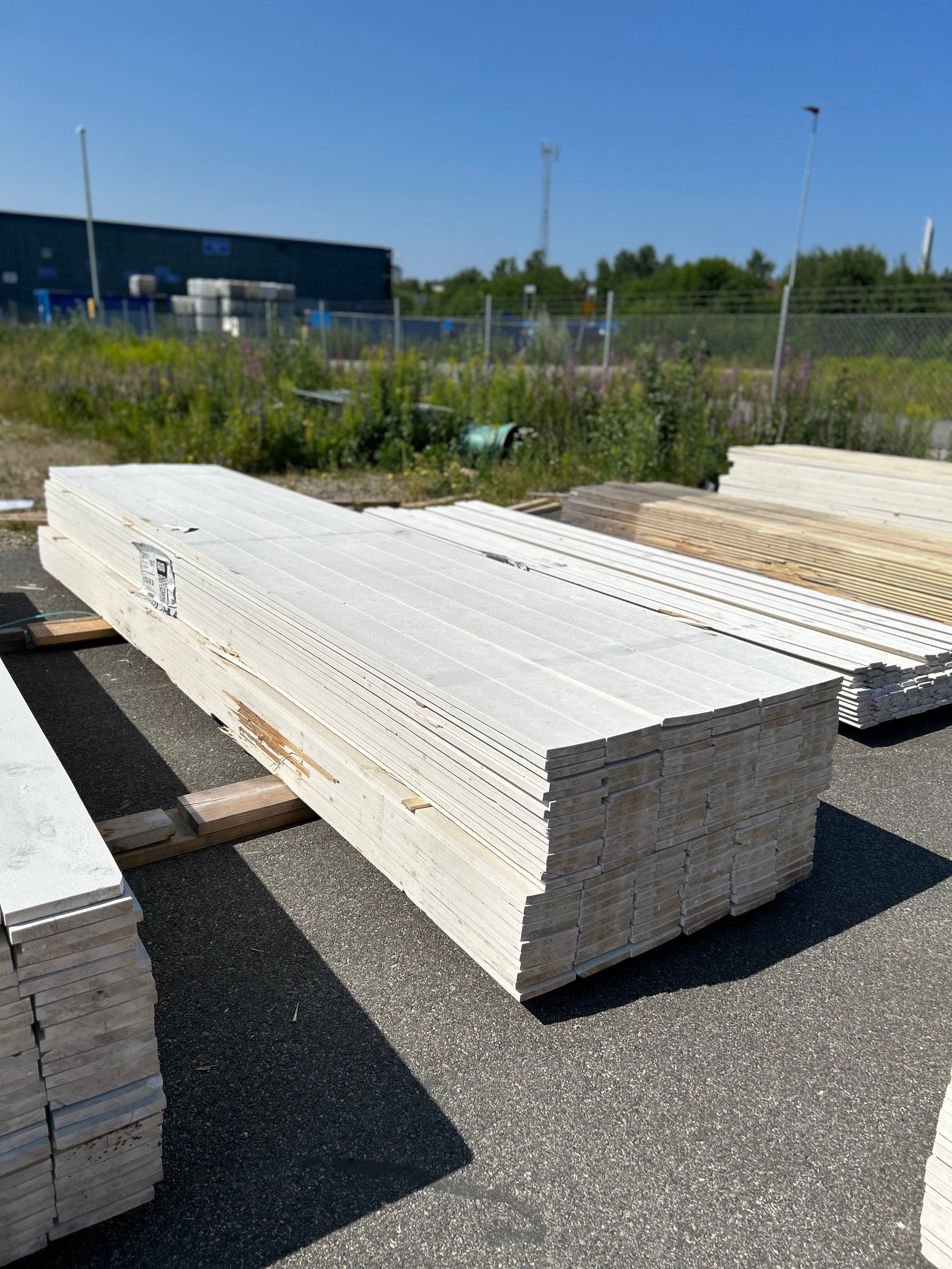 Paket Finsågade Brädor 22x170mm Mellanstruken 4.80m 156st