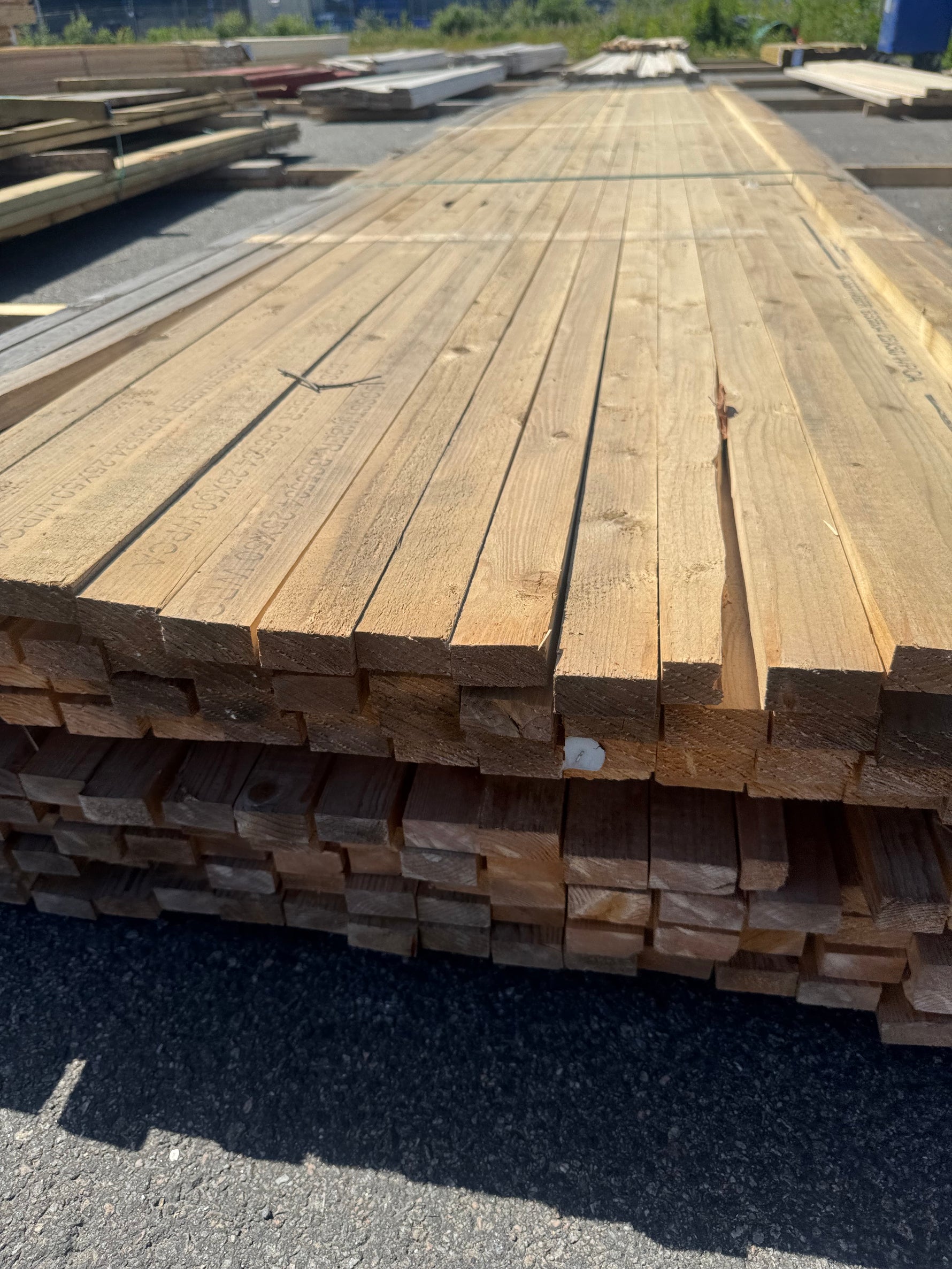 Paket Läkt 25x50 mm, 190 st 5,40 m Vattenskadat