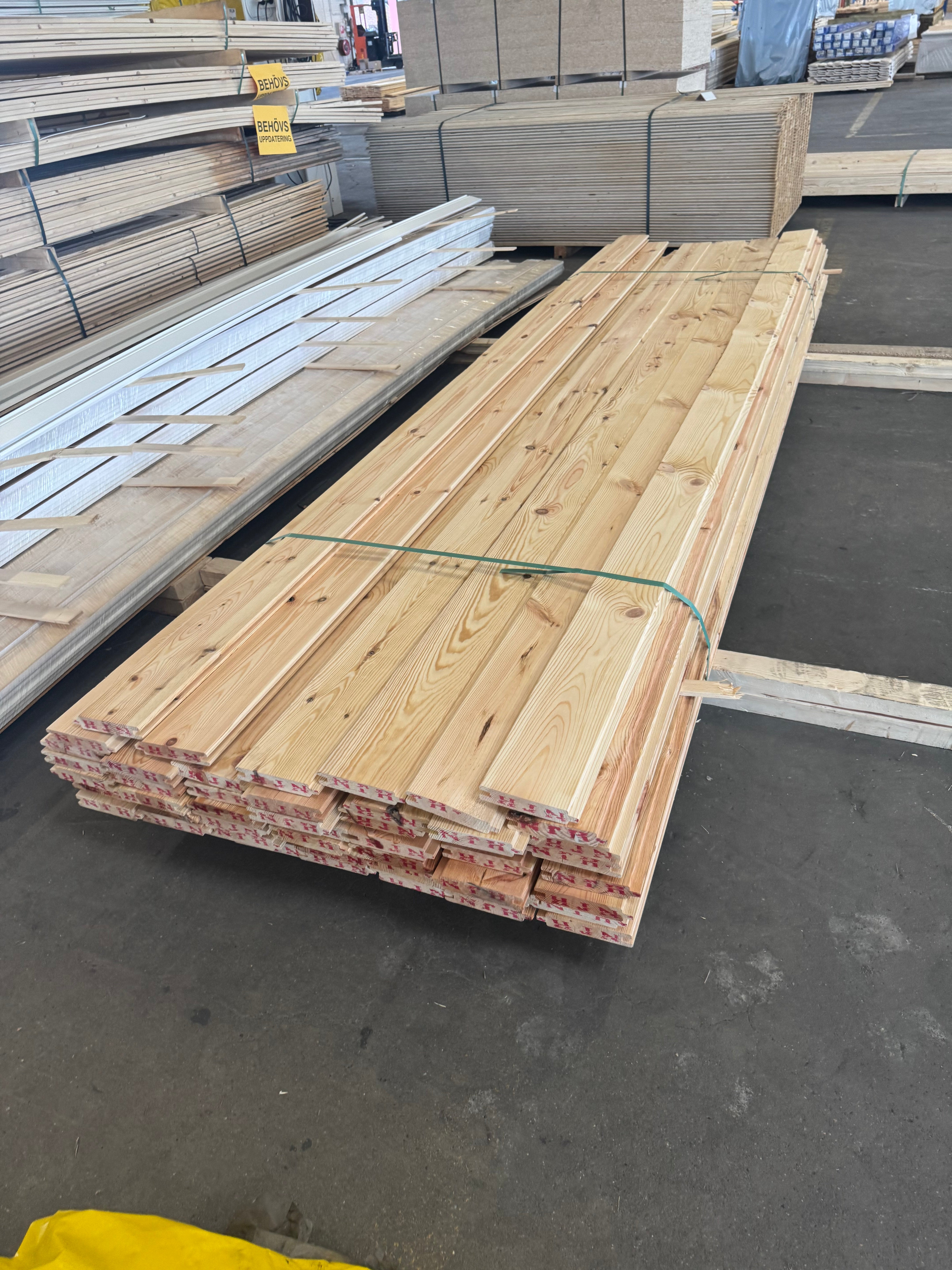 Paket Spontad Panel Hyvlad 27x145 mm – 3,60 m – 50 st – Obehandlad