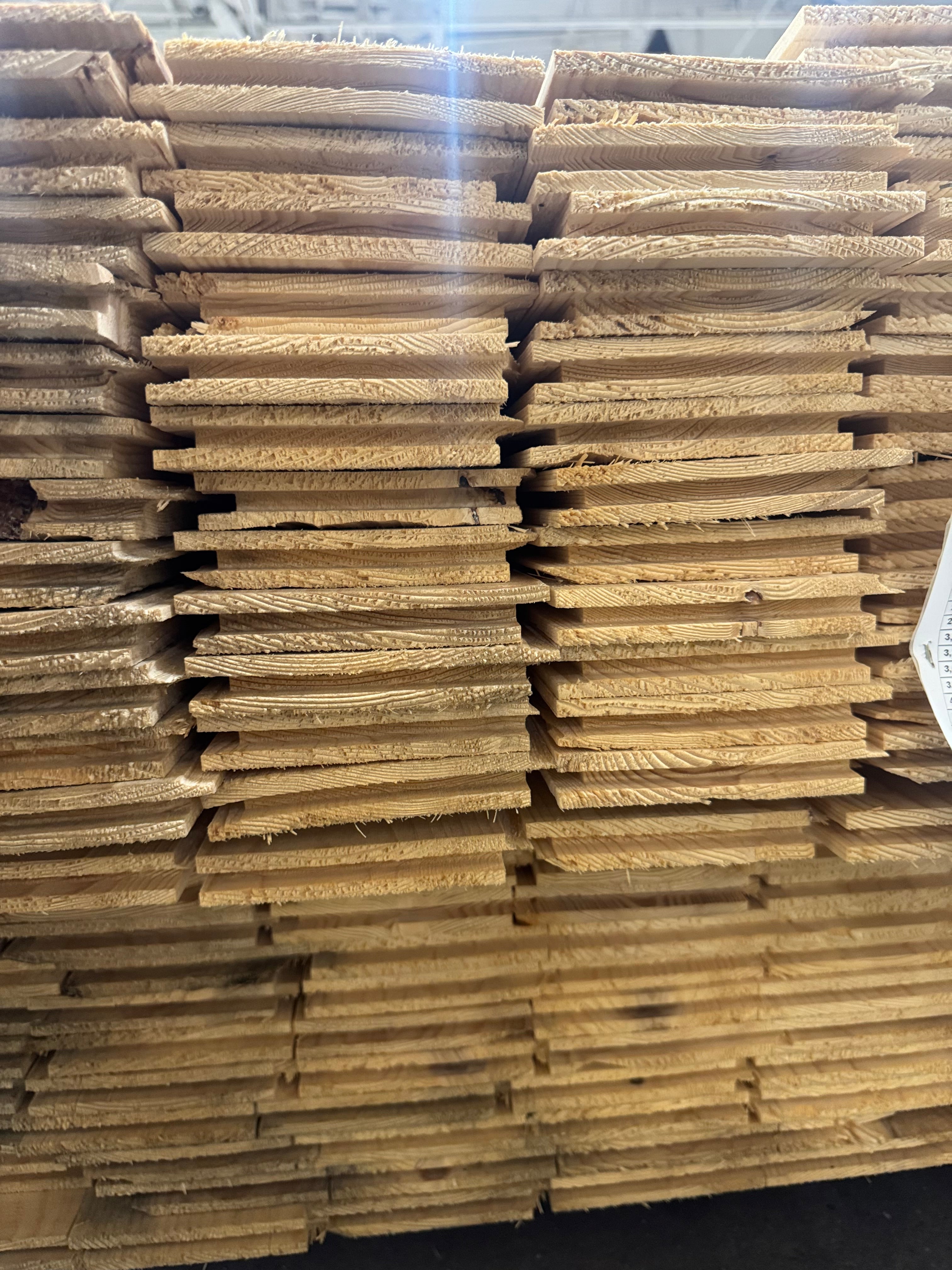 Paket Råspont 20x120mm – 220 st  3,90 m Felhyvlad