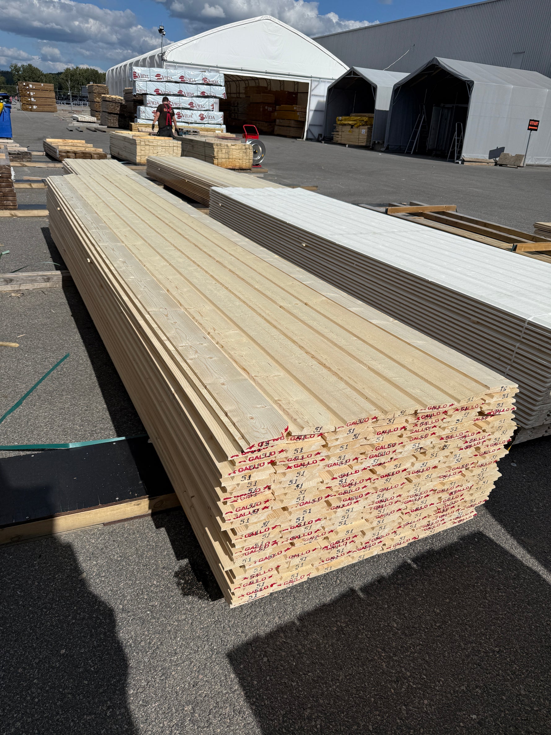 Paket Ytterpanel Dubbelfasspont 22x145mm 5.10m 175st Obehandlad