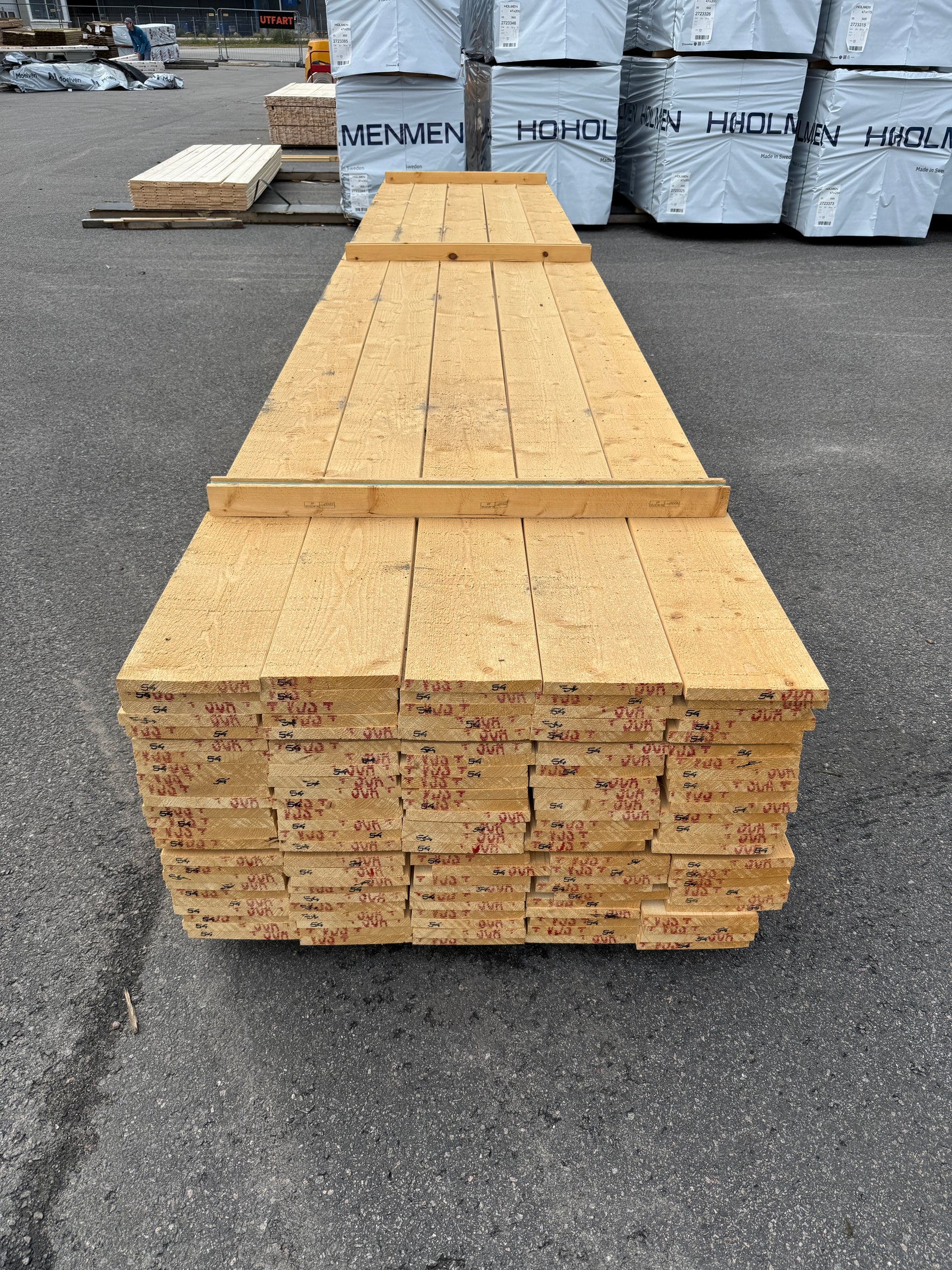 Paket Finsågade Brädor 22x195mm 5,40m 125st (Revor)