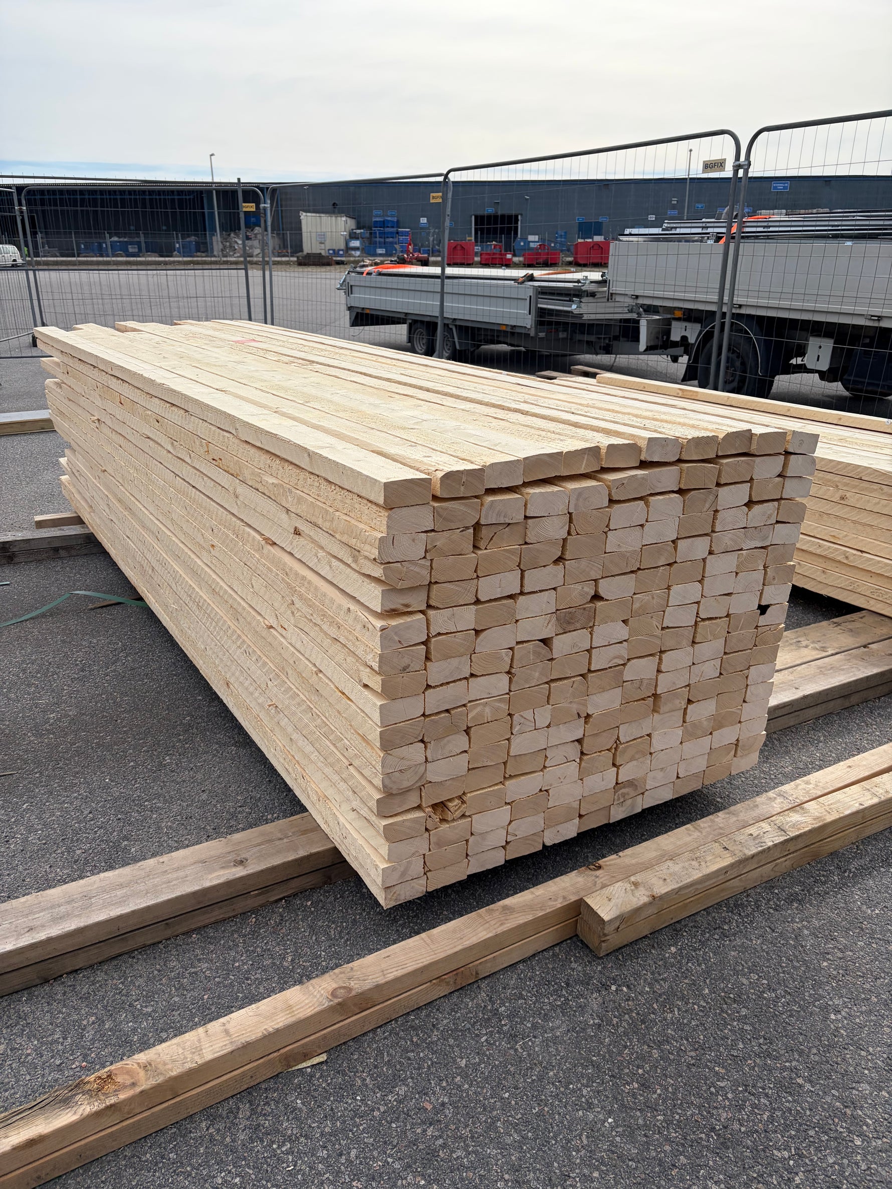 Paket Ohyvlade Reglar 45x90mm, 187st (2,7–3,6m)