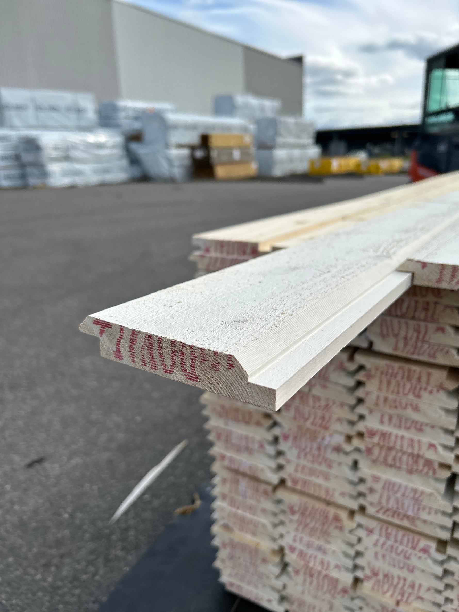 Paket Dubbelfas Halvspont 22x120mm 3,60m 225st Grundmålad