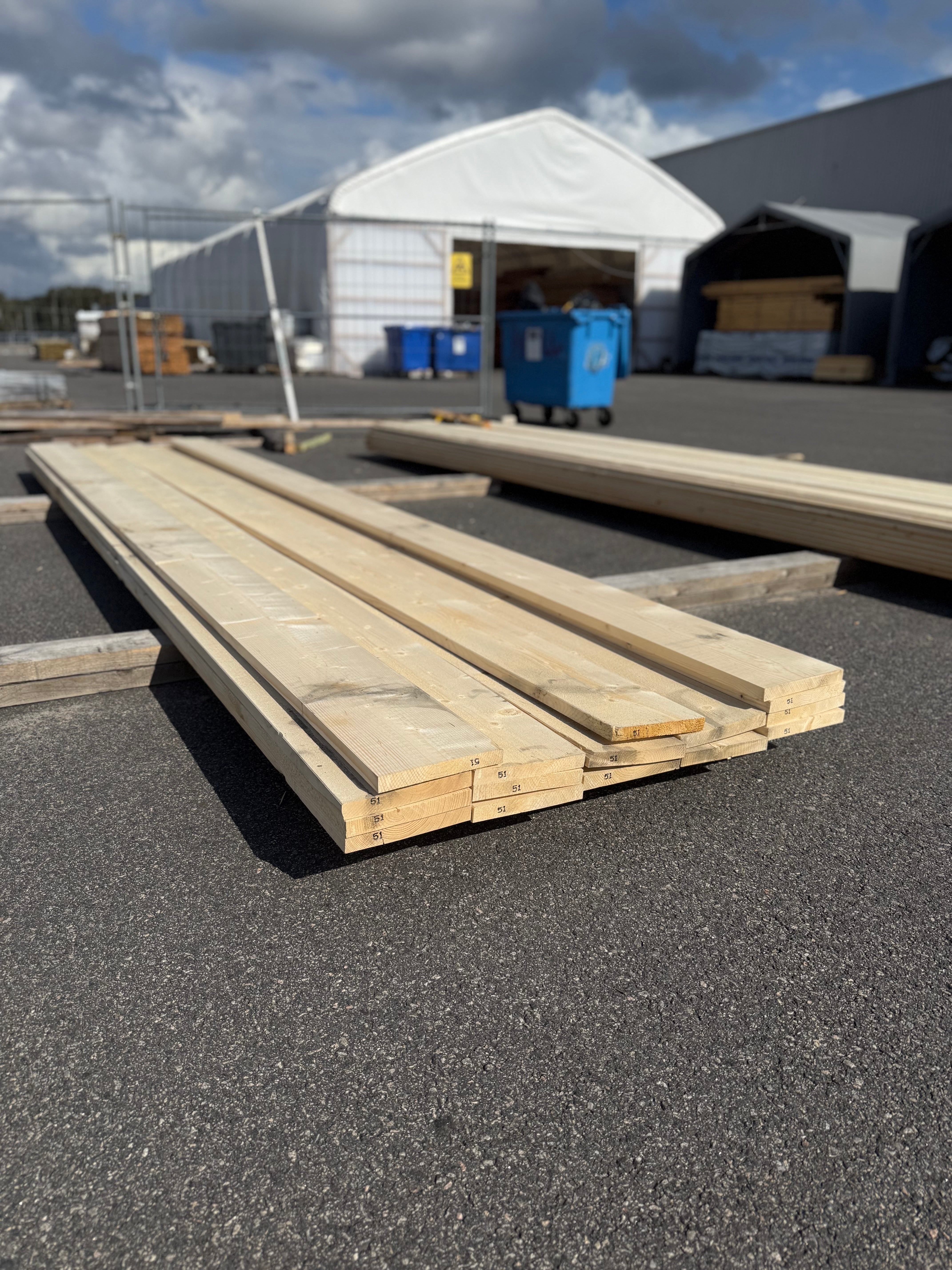 Paket Ytterpanel 28x220 – Gran (16 st, 5,1 m)