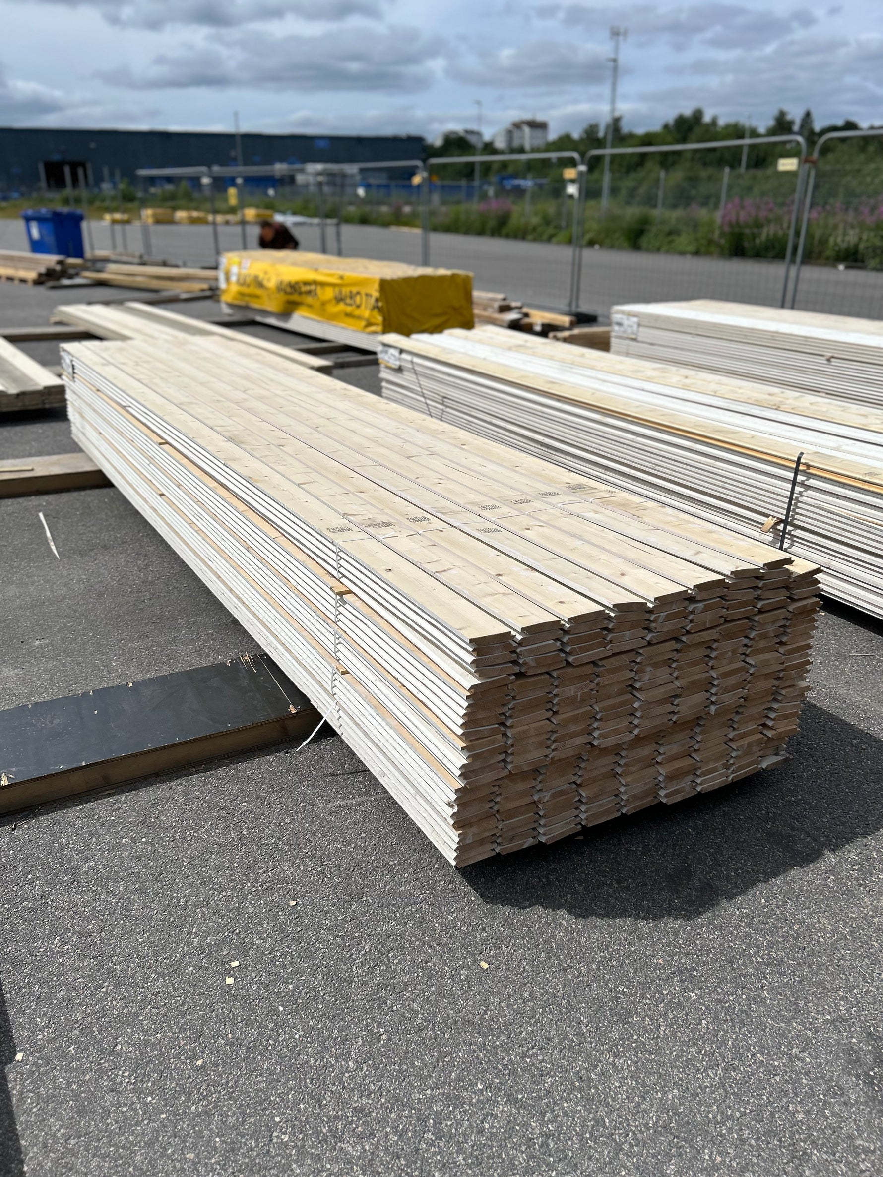 Paket Dubbelfas Halvspont 22x120mm 4,50m 222st Grundmålad