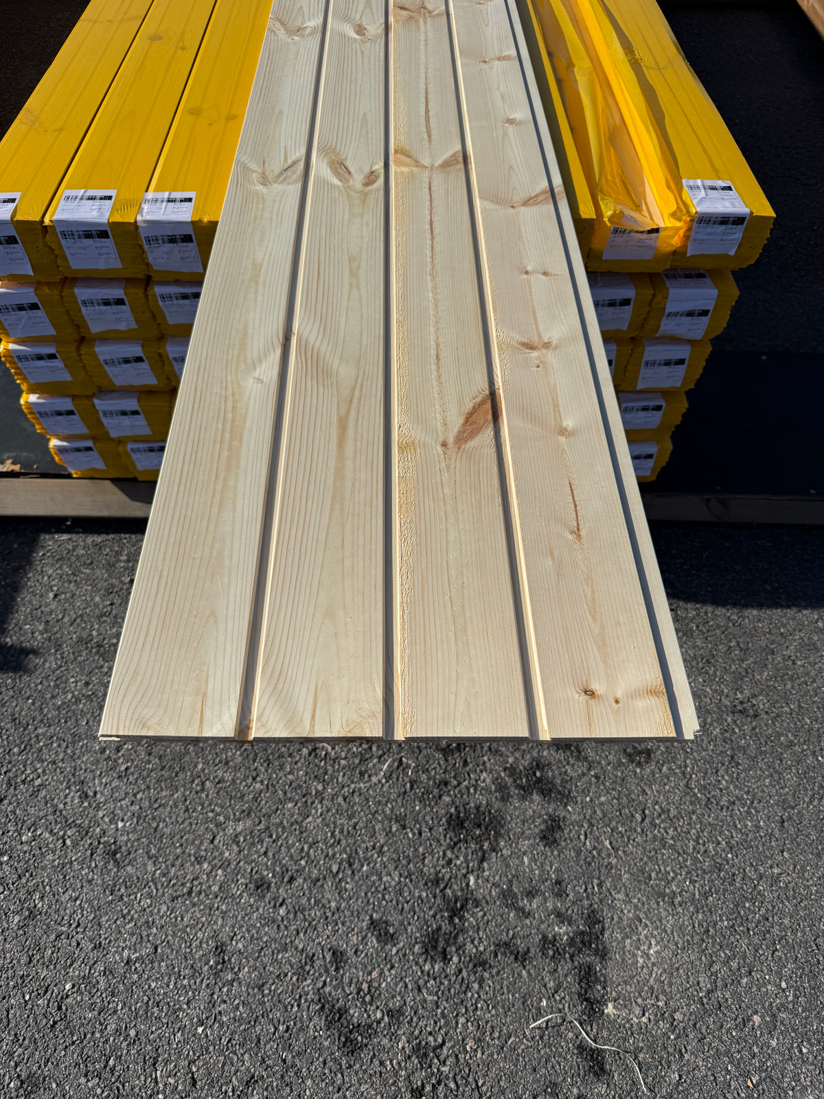 Parti Spårpanel 13x120mm 3,58m Furu – 141,7 kvm