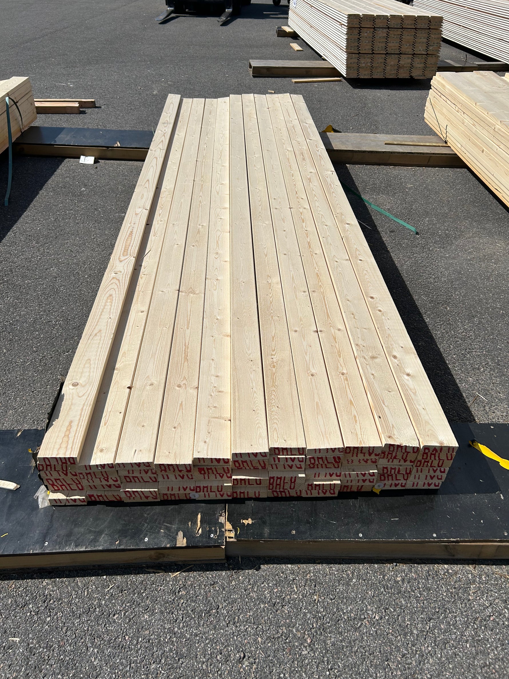 Paket Finsågade Brädor 28x95mm 3.60m 62st Obehandlade