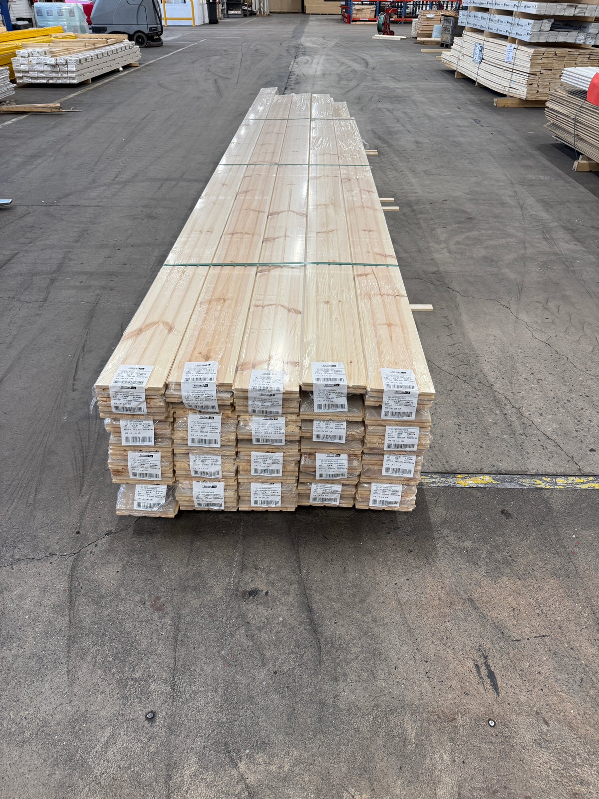 Parti Massivt Furugolv Borstad Ljusgrå Ekonomi 25x160 mm – 55,16 kvm