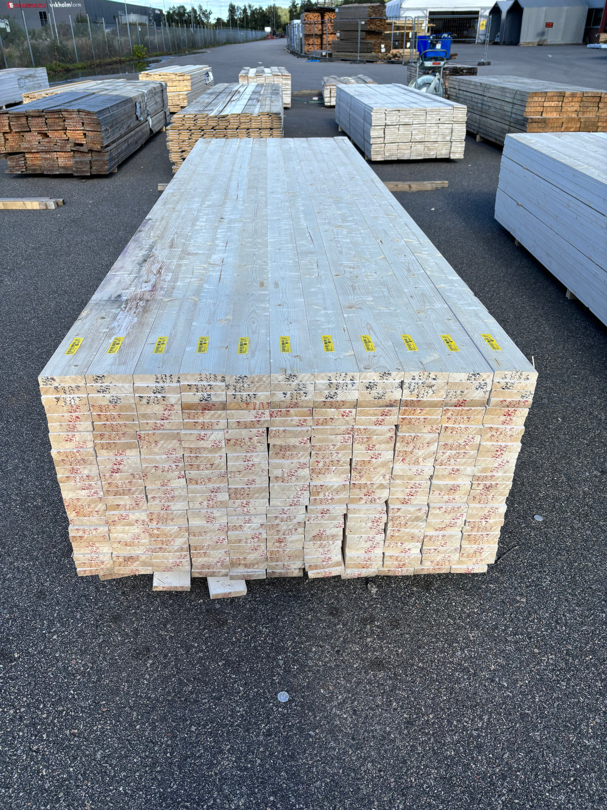 Paket Finsågade Brädor 22x95mm 3,60m 286st Vit Mellanstrukna