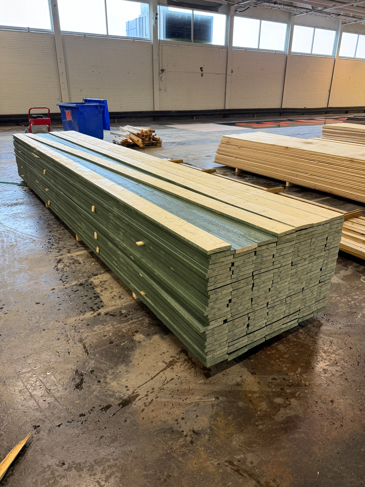Paket Finsågade Klädselbrädor 22×145 mm Mellanstrukna 5,40 m – 201 st