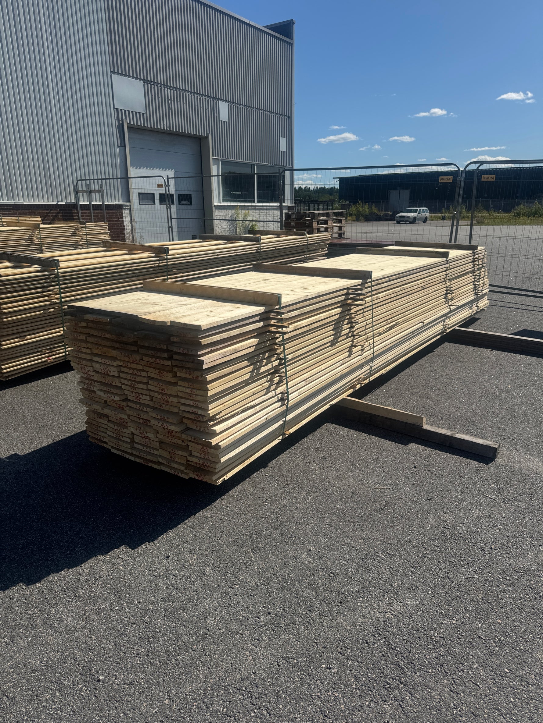 Paket Finsågade Brädor 22x195mm 5,40m 125st B-sortering