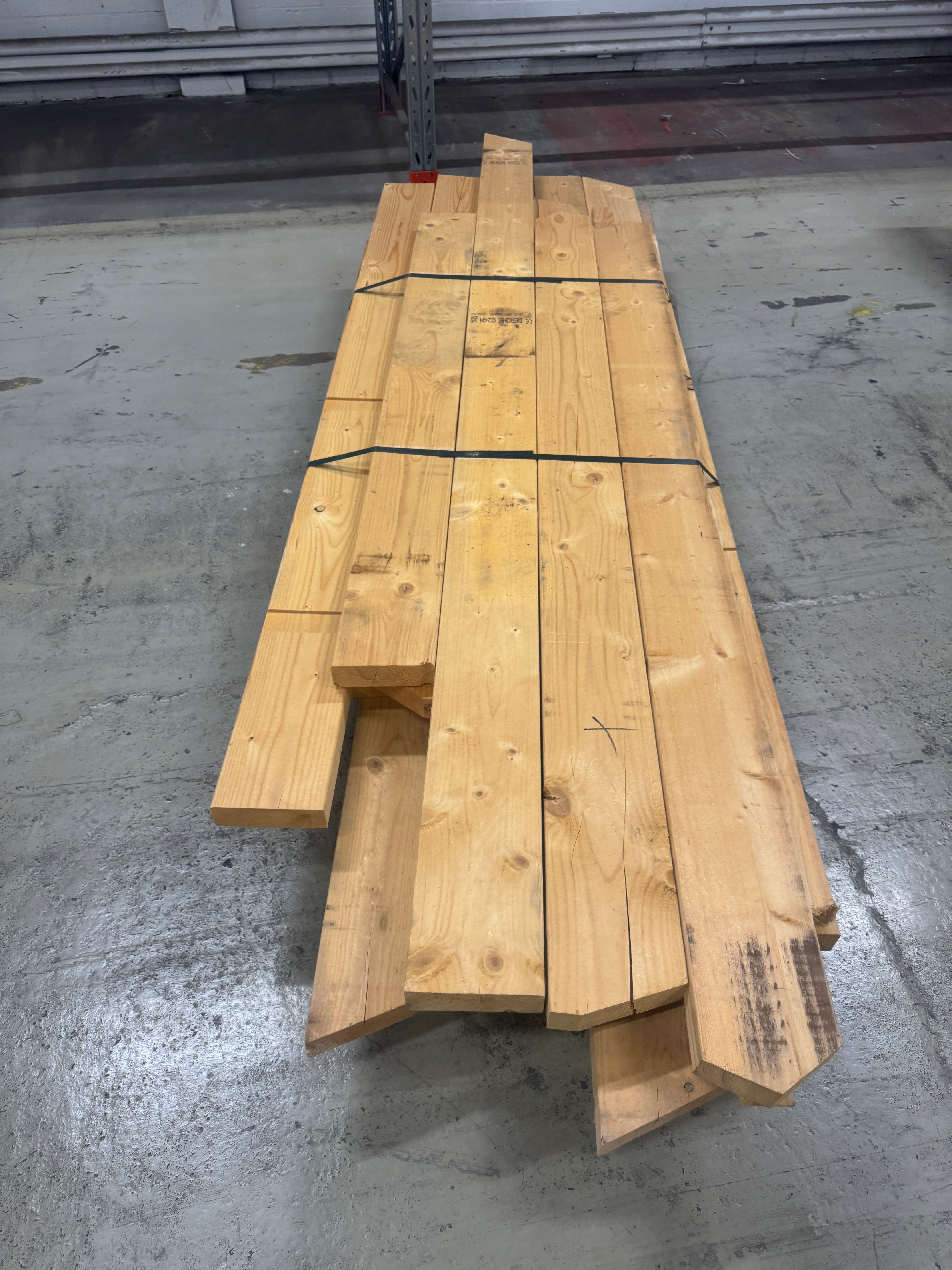 Paket Virke 45x145 – ca 19 st (1,80–2,60 m, Gran)