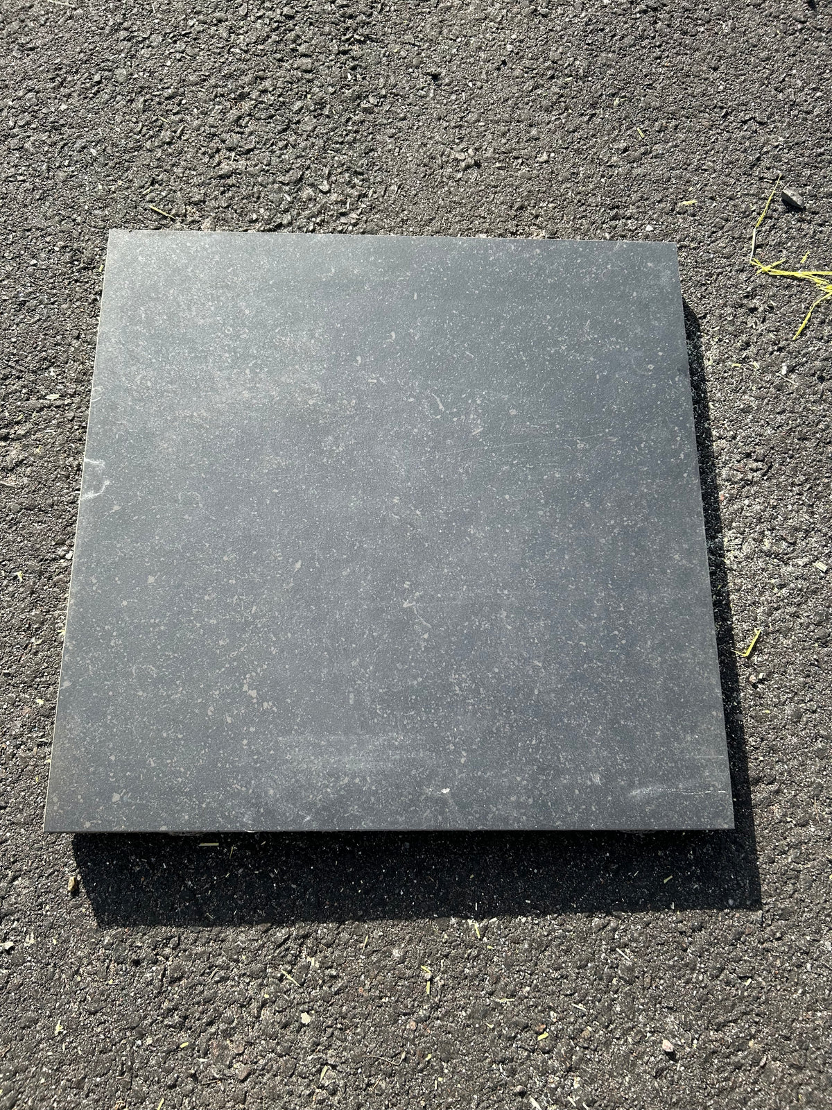 Pall GeoCeramica Impasto Svart 600×600×40 mm – 28 st, 10,08 m²