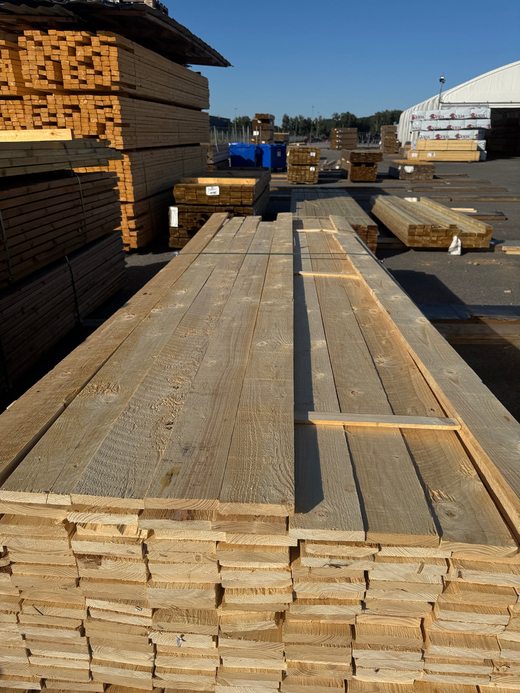 Paket Råsågade Brädor 22×125mm 277st (2.40-3.90m)