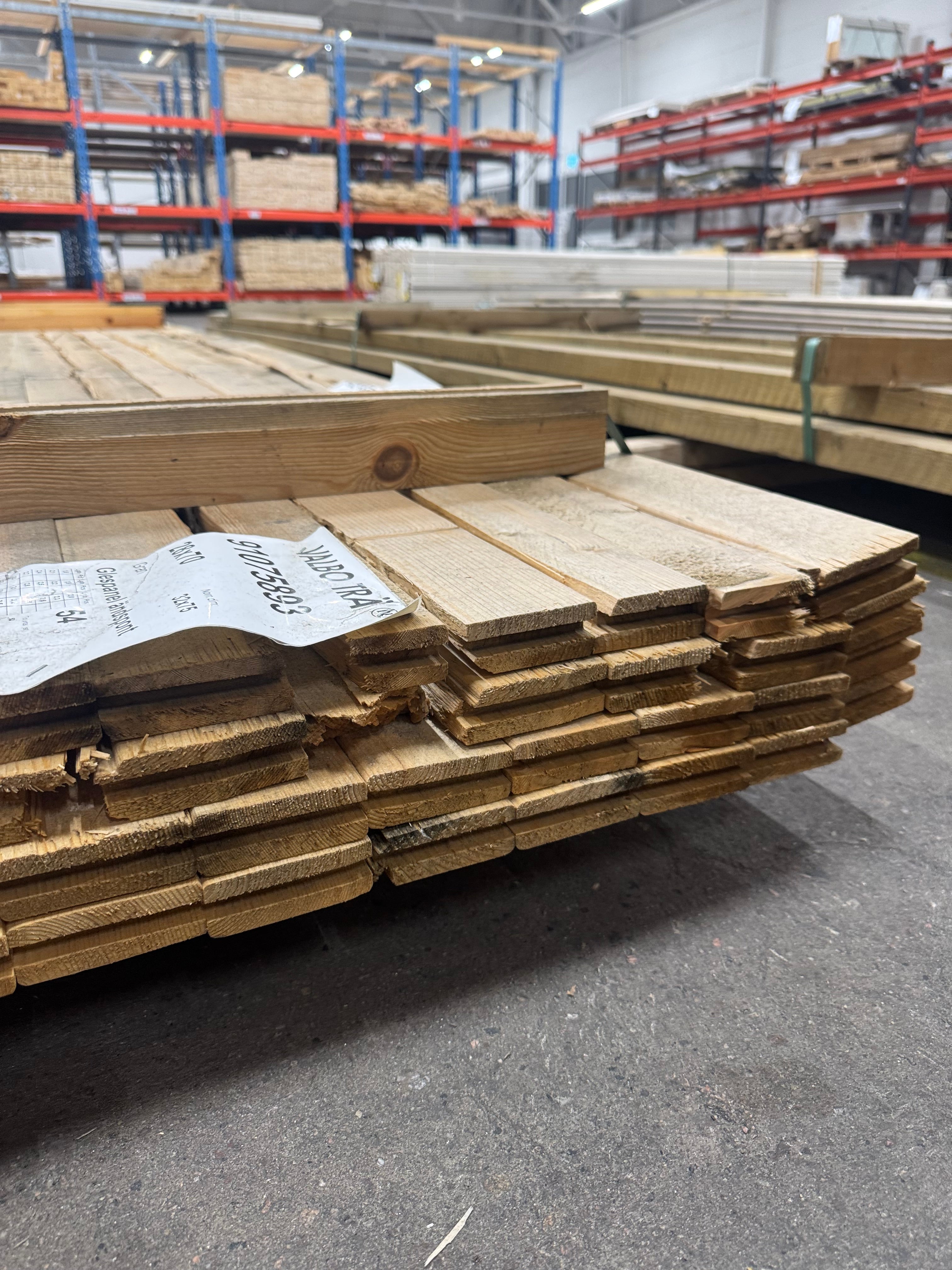 Paket Glespanel Felhyvlad 28x70mm – 60 st (5,40 m)