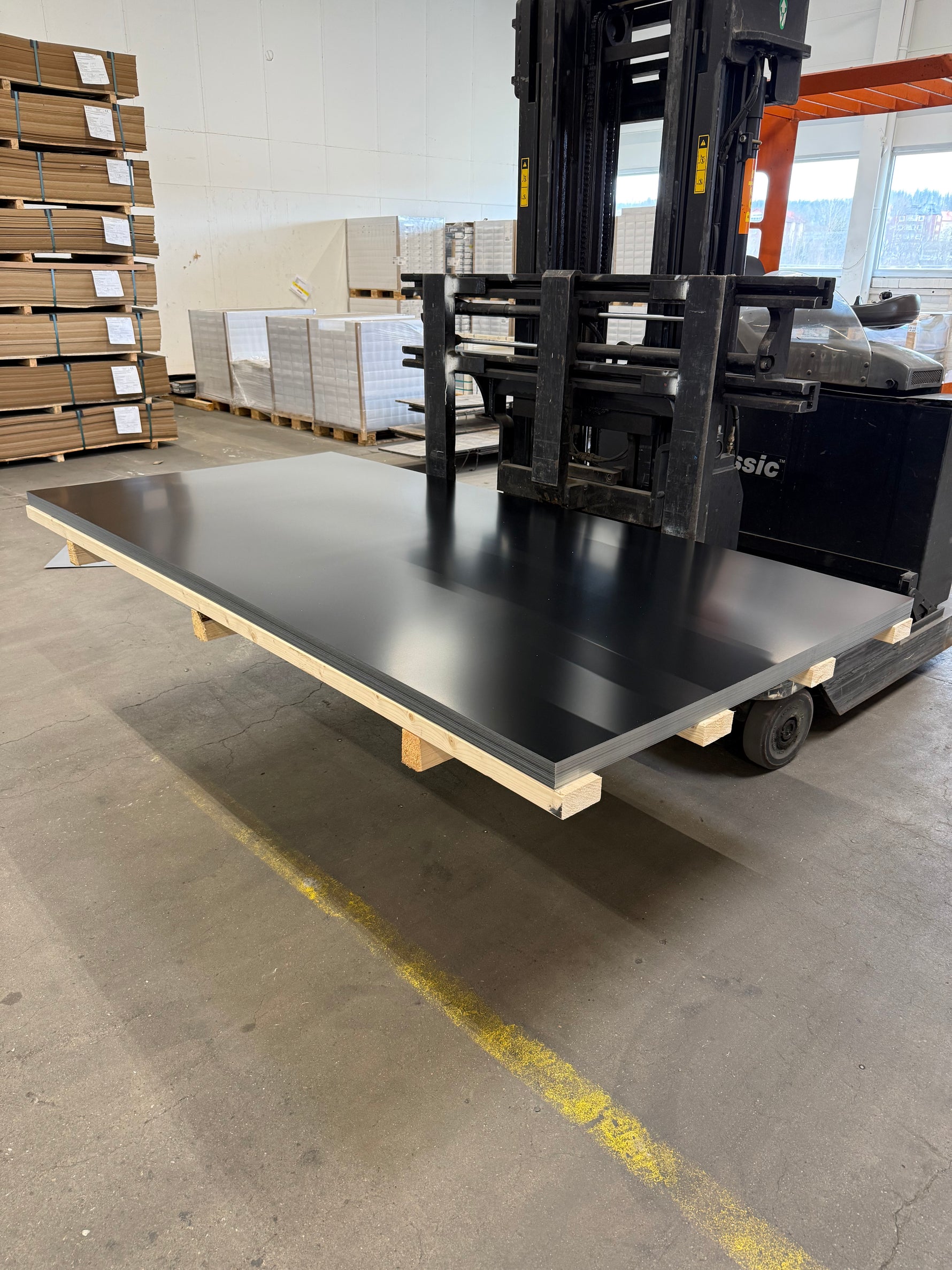 Slätplåt 1230x2500mm- Svart 0,5mm - Spirec