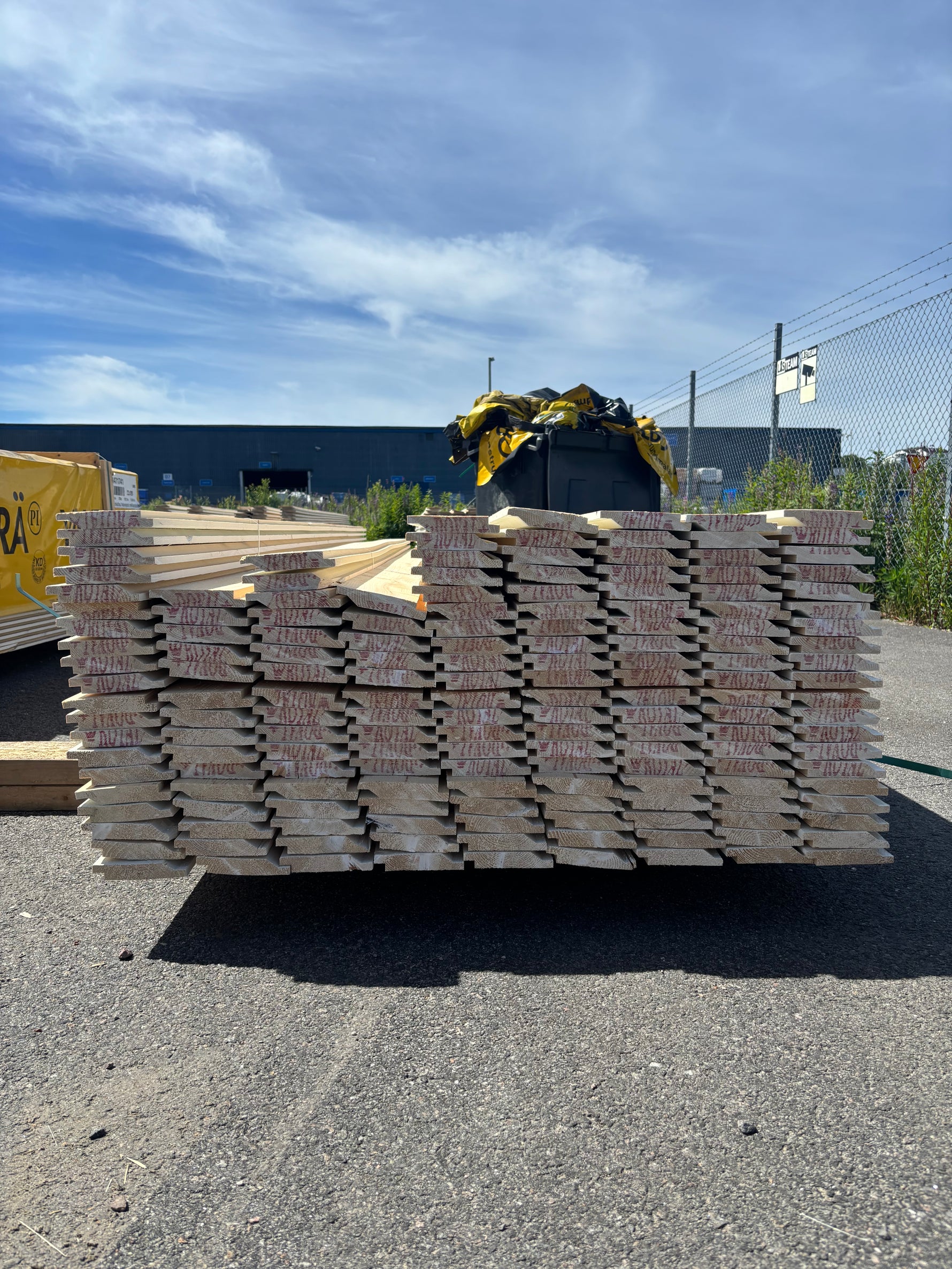 Paket Ytterpanel Enkelfas Halvspont 22x120mm, 167st 3.60m Grundmålad