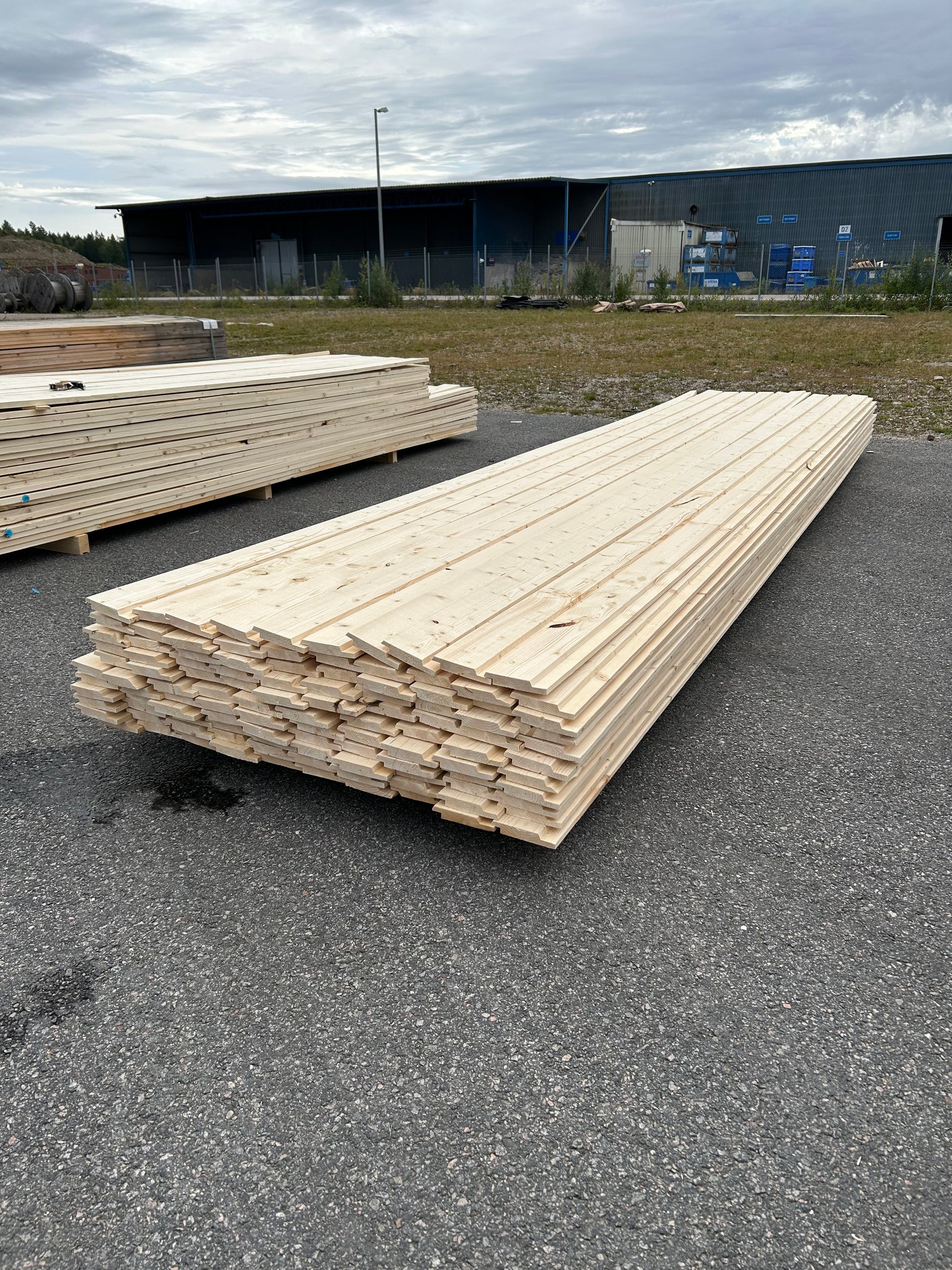 Paket Springpanel 22x120 mm – 4,80m 110st (Andra sortering)