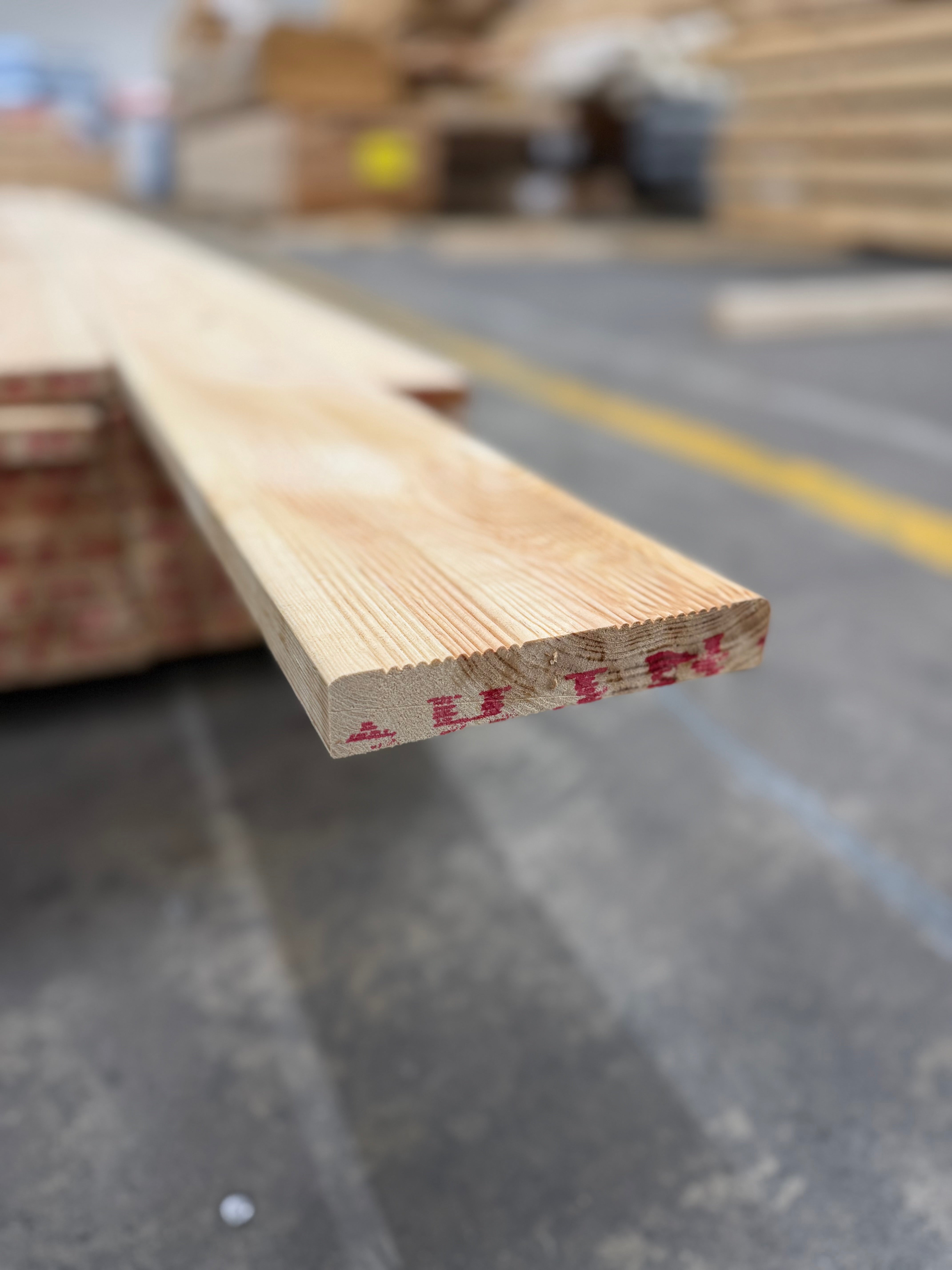 Paket Hyvlade Brädor 27x145mm 5.40m- 53st (Furu Rillad) B- sortering