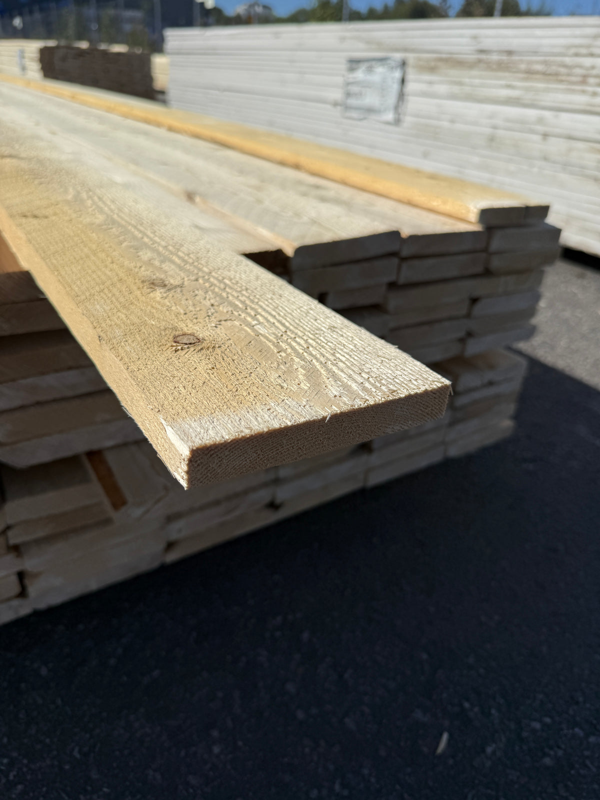 Paket Råsågade Brädor 22x125mm 4,20m 100st