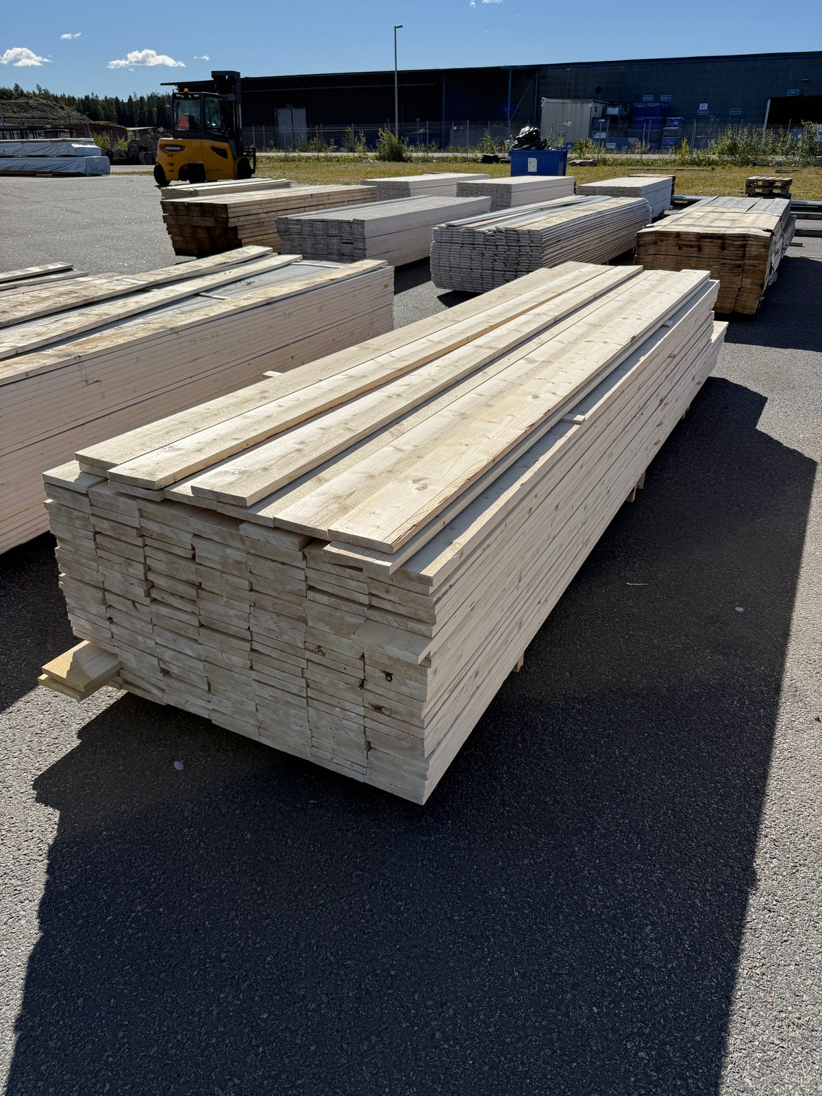 Paket Finsågade Brädor 22x145mm 3,60–4,20m 180st (Andra Sortering)