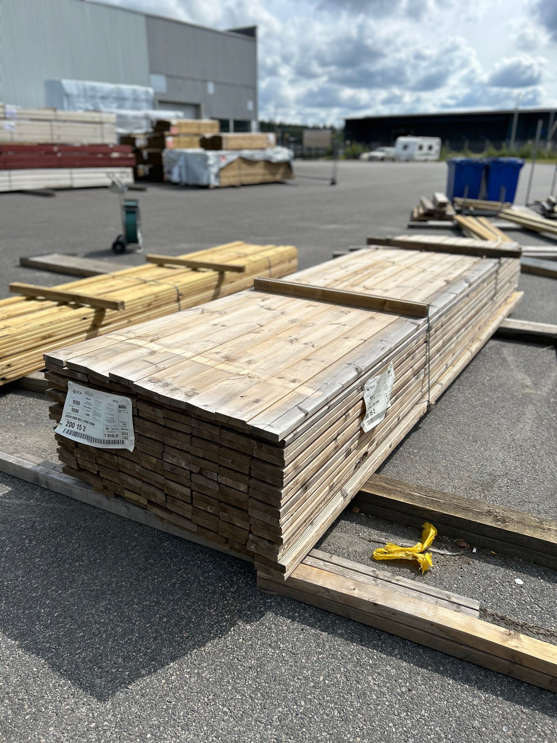 Paket Tryckimpregnerad Rillad Trall 28x120mm, 144st 4.20m
