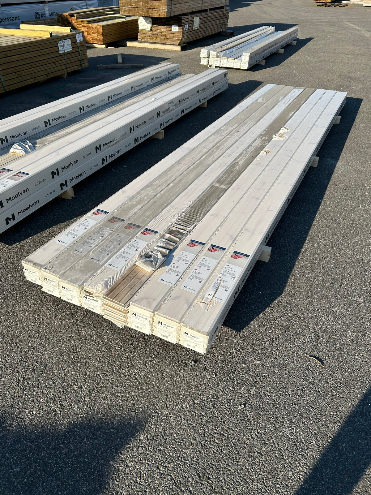 Parti Golv Moelven 14×117×4200 mm – Vit, 29,6 m²