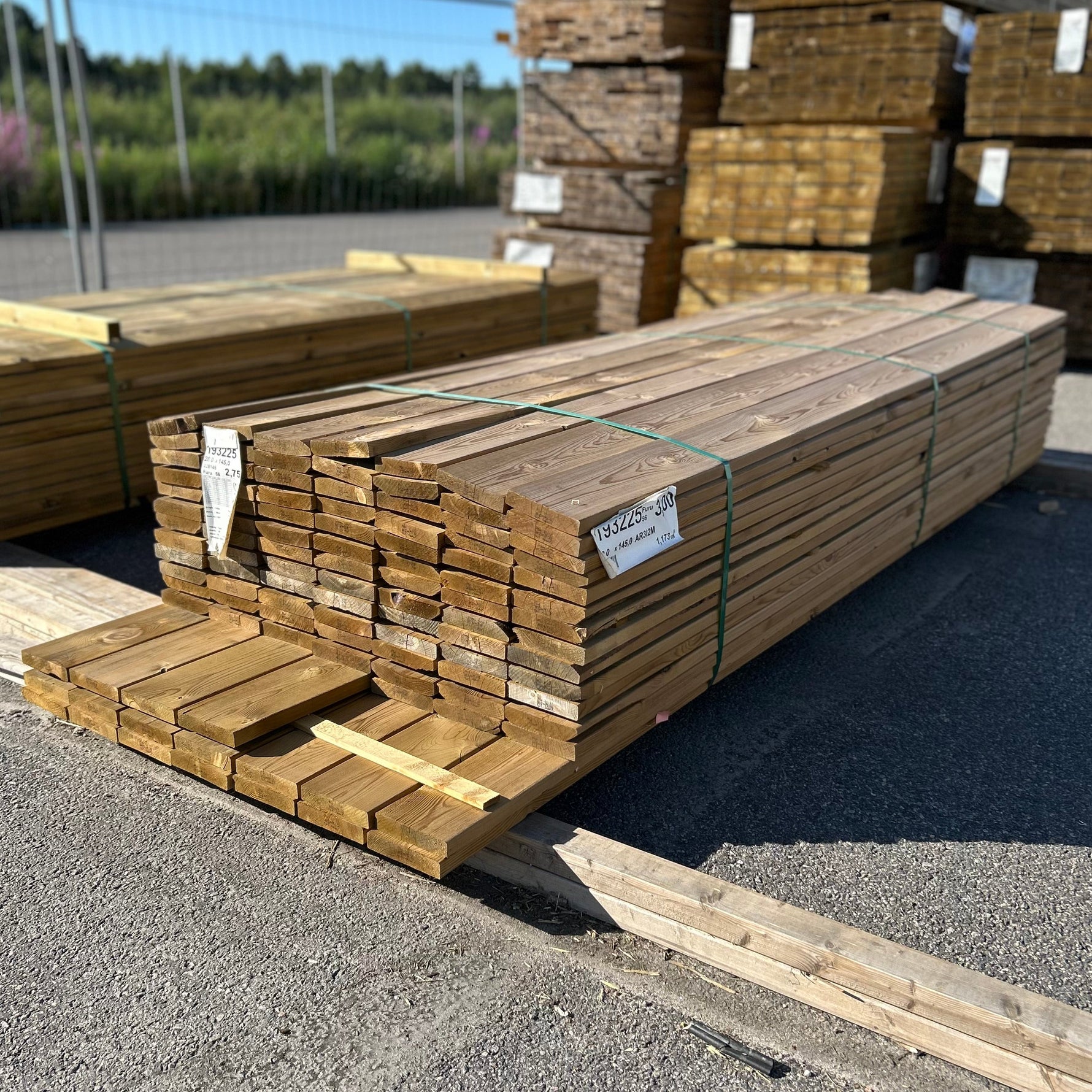 Paket Tryckimpregnerad Trall 28x145mm 2,70–3,00m 105st B-Sortering