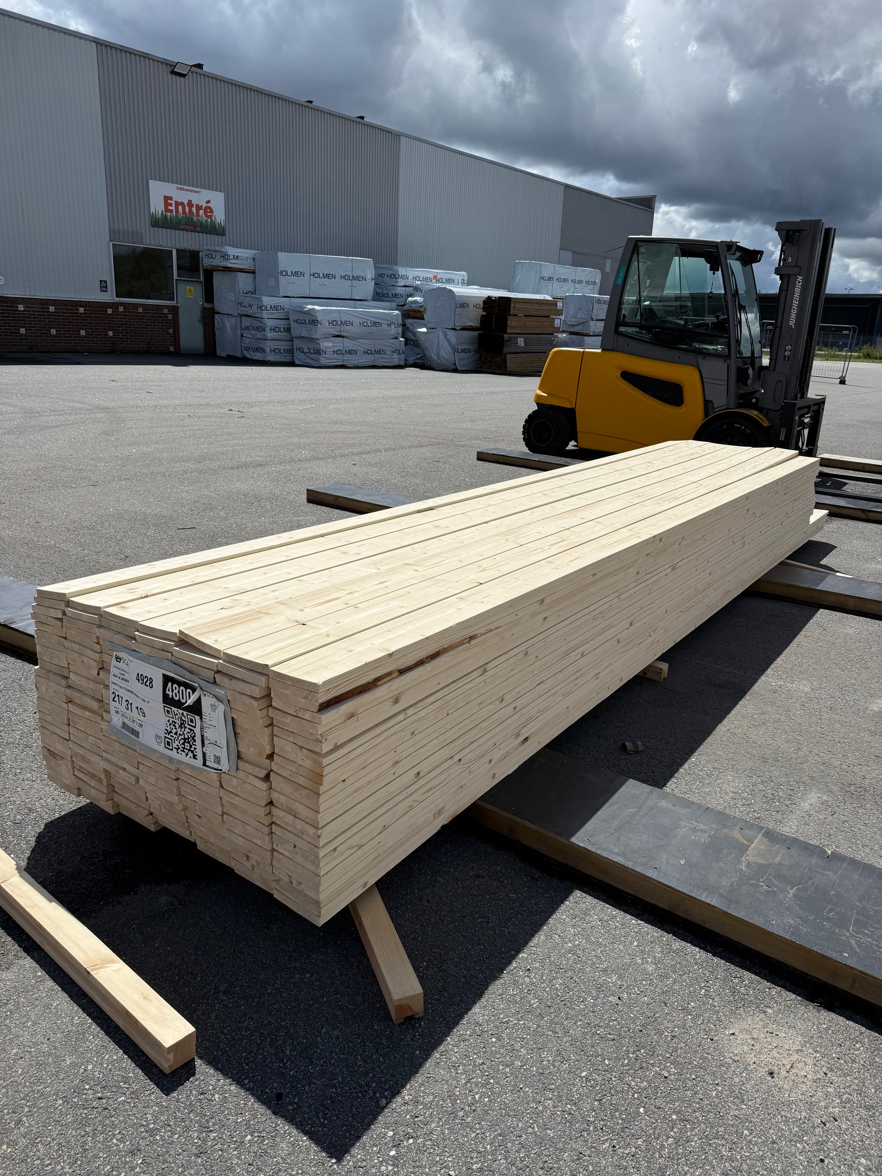 Paket Finsågade Brädor 22x145mm, 181st 4,80–5,40m (Andra-sortering)