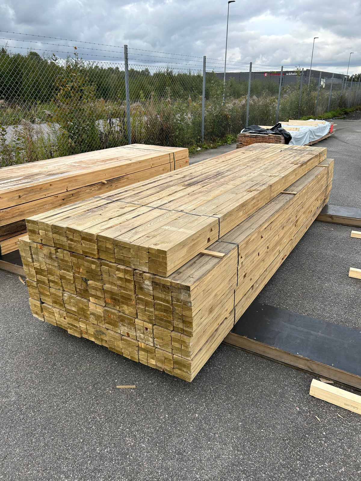 Paket Tryckimpregnerad Läkt 25x48mm 3,60m – (Säljs buntvis om 10st)