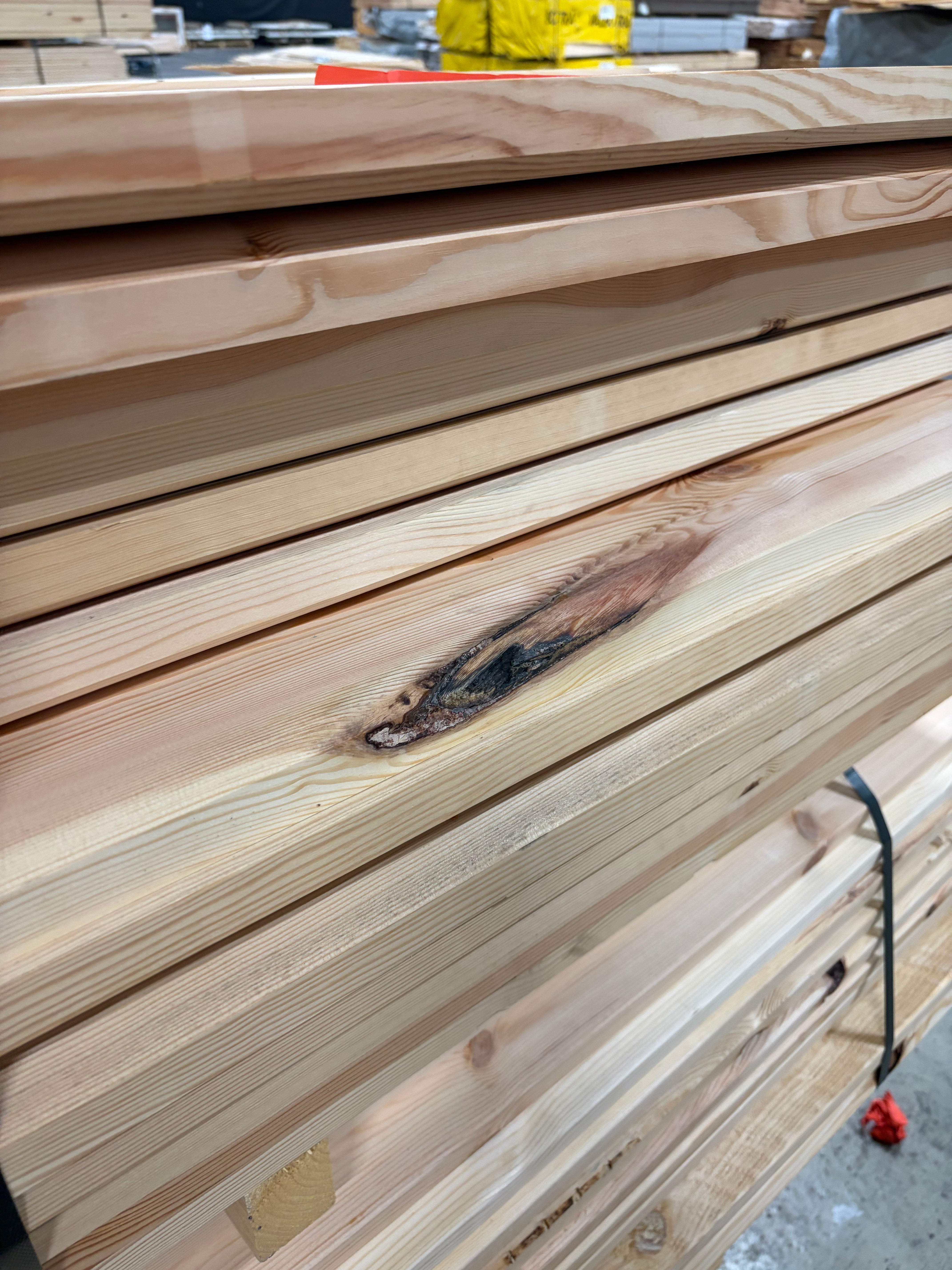 Överliggare 34x145 mm – (Furu, B-sortering)