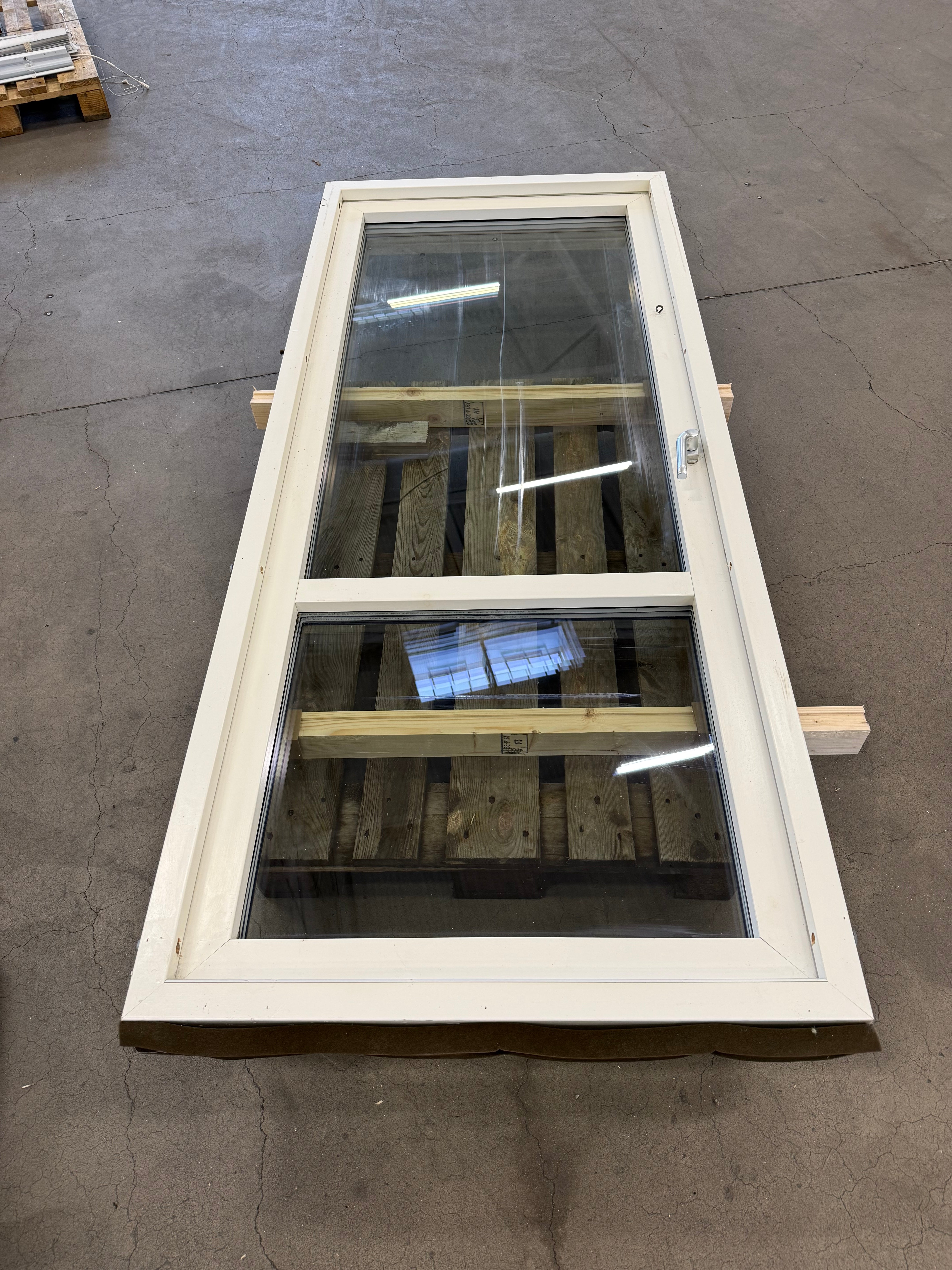 Begagnad Altandörr (ok skick)