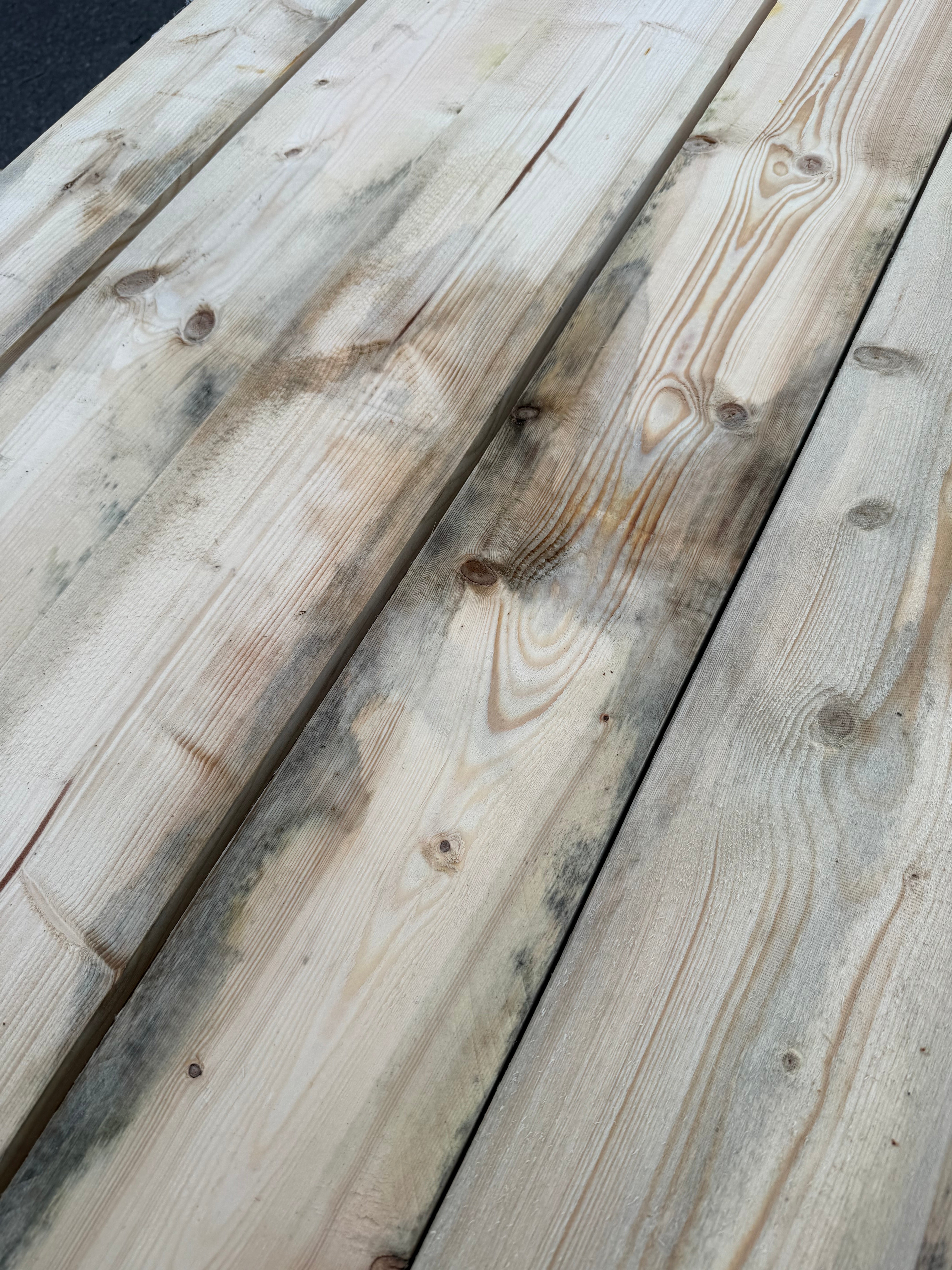 Paket Finsågade Brädor 22x145mm 4.80m- 182st (Fuktskadat)